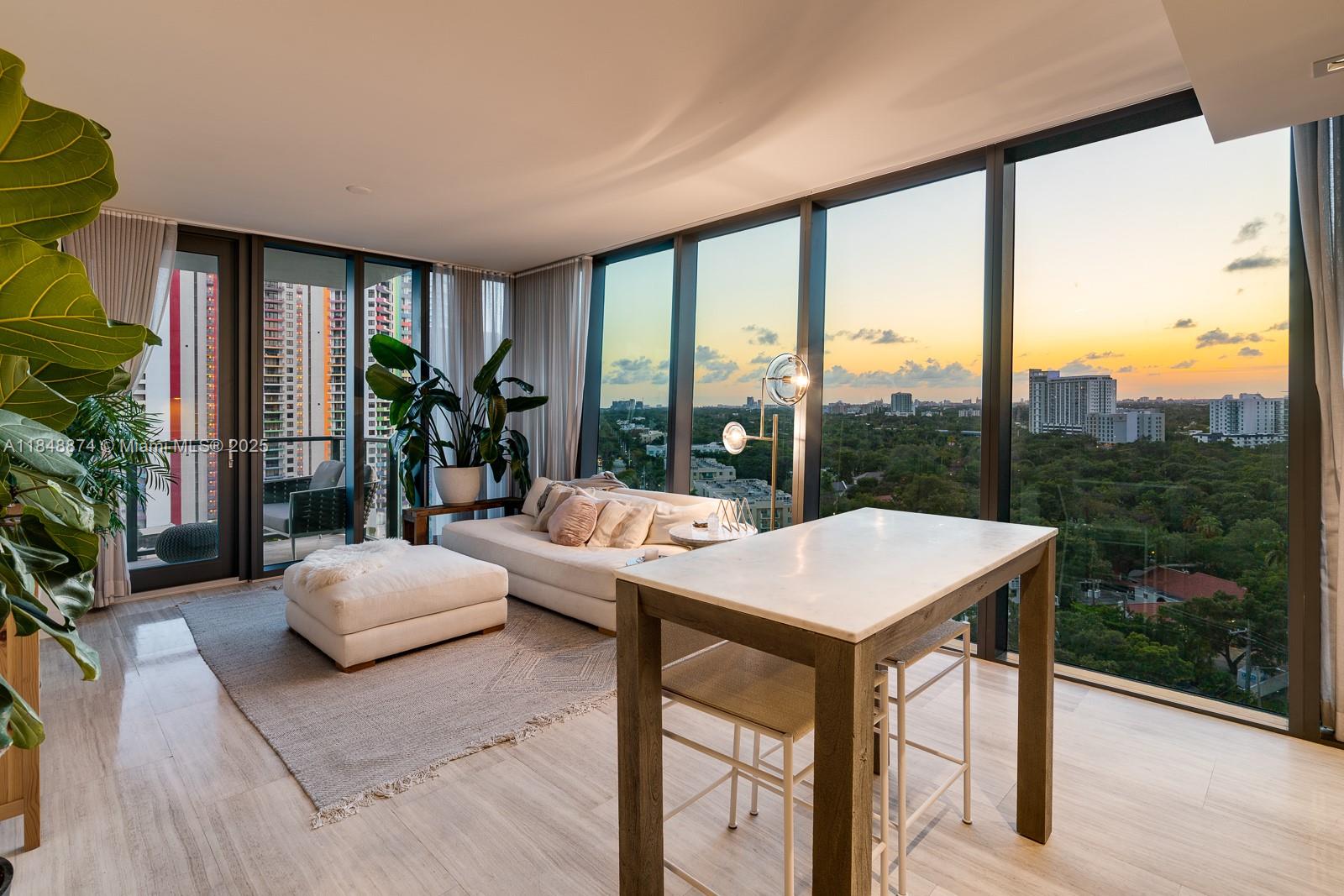 1451 Brickell Ave #1404
