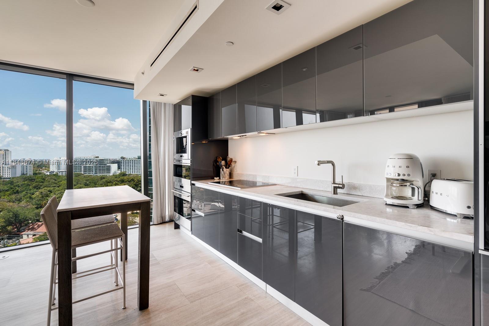 image Echo Brickell7