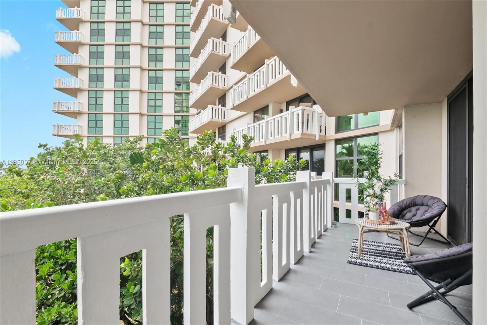 image Towers Of Key Biscayne13
