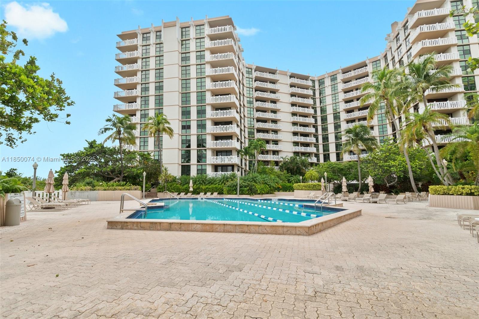 image Towers Of Key Biscayne14