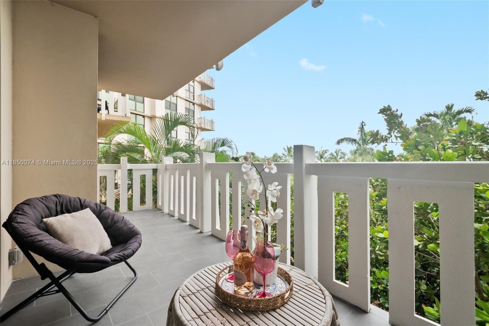 image Towers Of Key Biscayne1