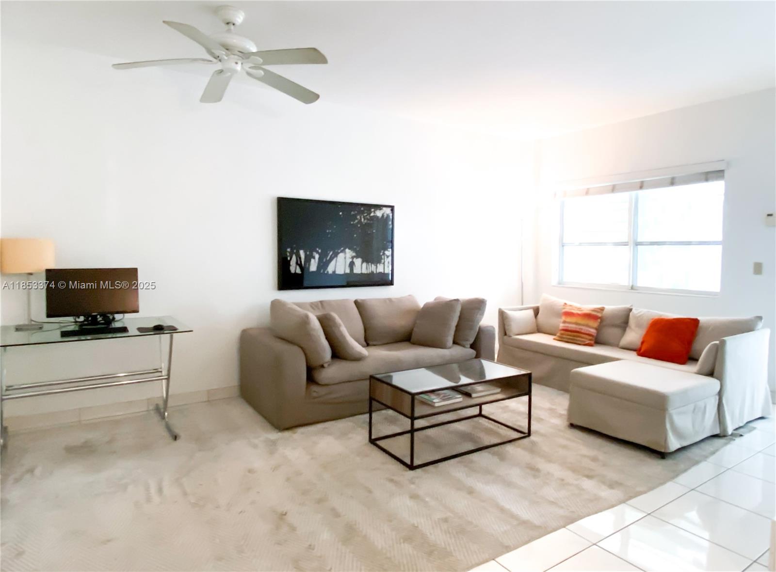 1755 Washington #2C