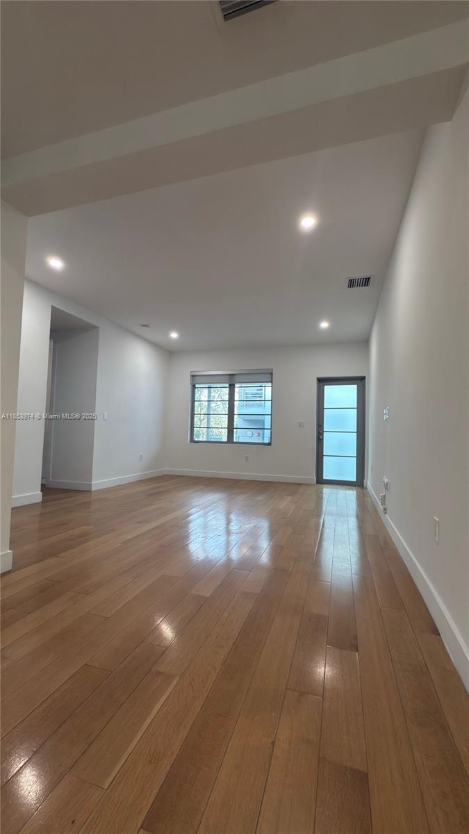 2021 Meridian Ave #11 Miami Beach, FL 33139