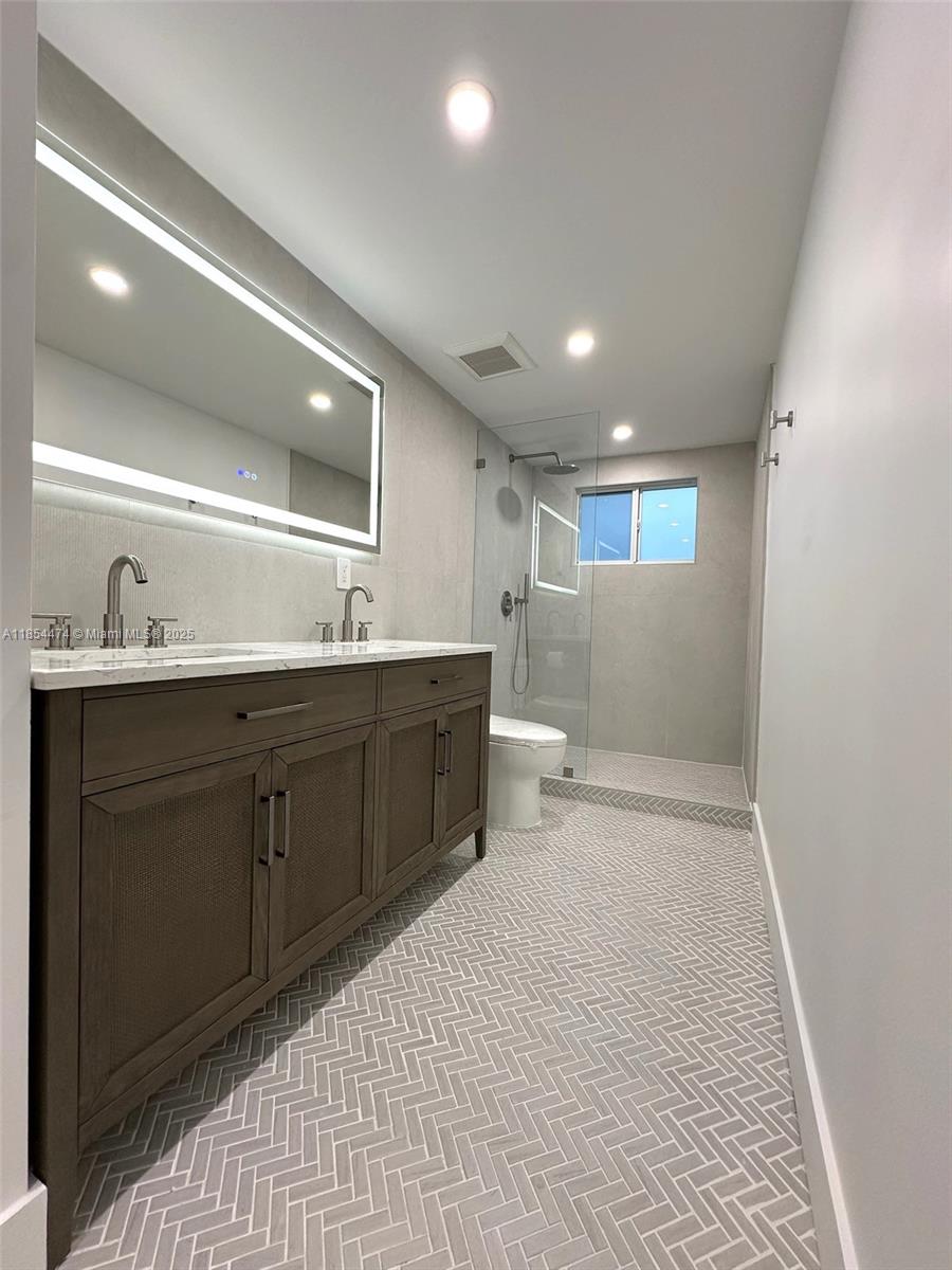 4430 SW 11th St Miami, FL 33134