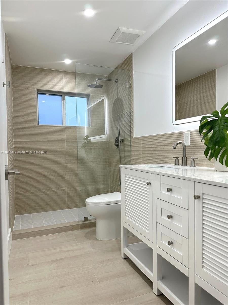 4430 SW 11th St Miami, FL 33134