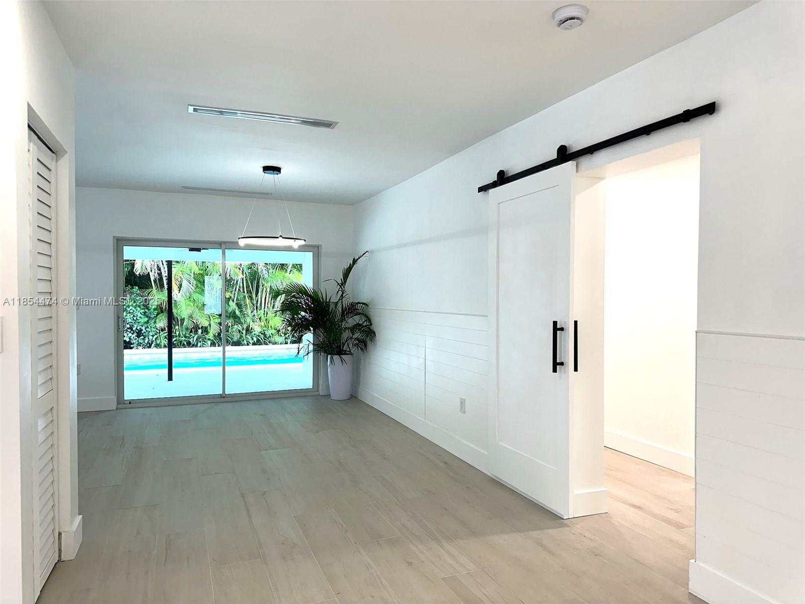 4430 SW 11th St Miami, FL 33134