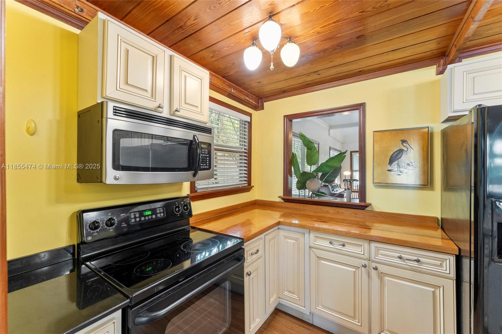 918 Tequesta St Fort Lauderdale, FL 33311