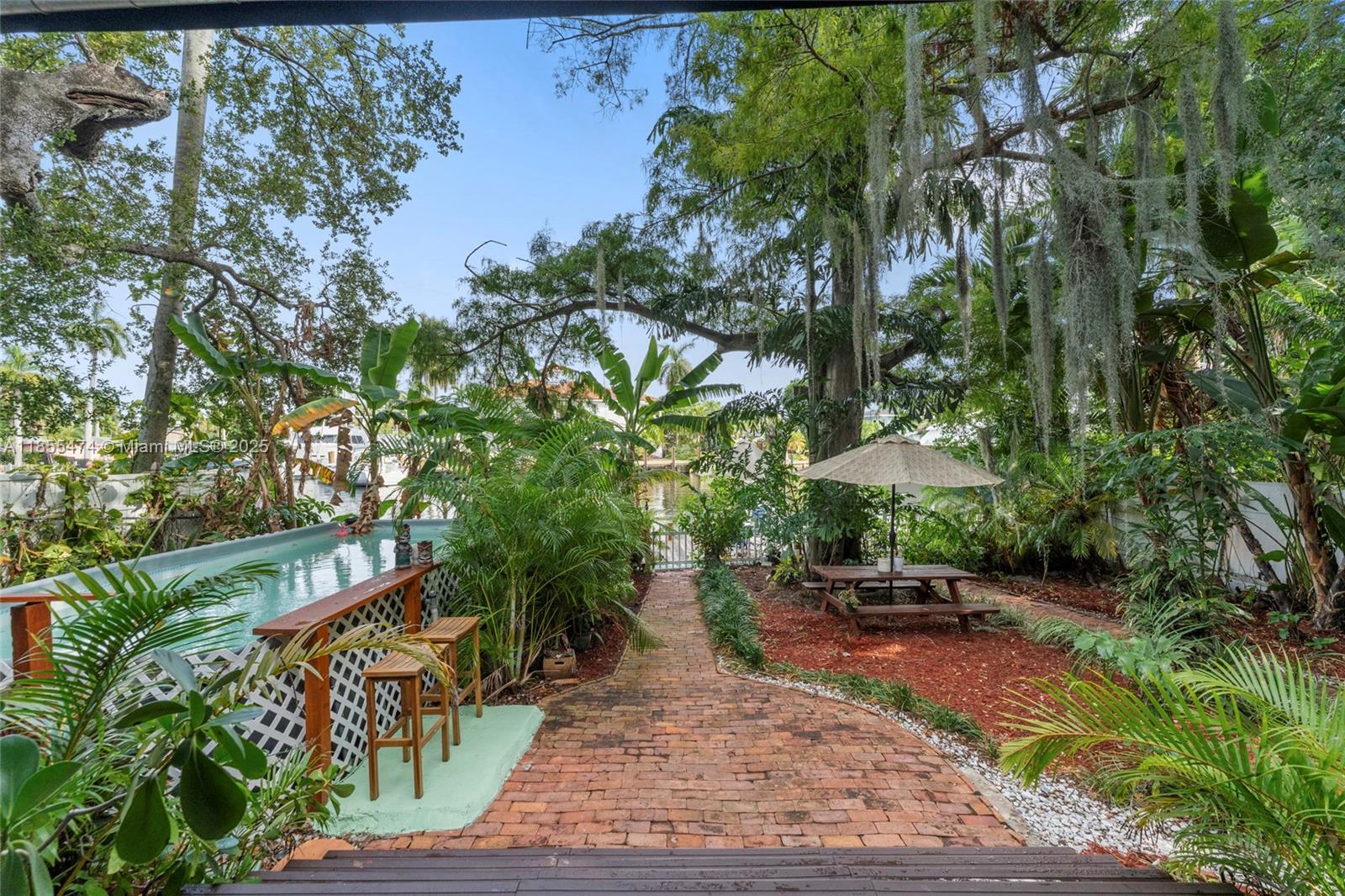 918 Tequesta St Fort Lauderdale, FL 33311