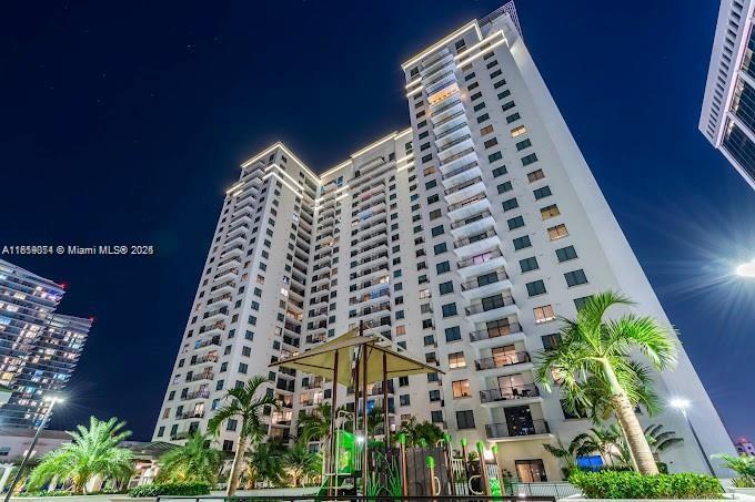 999 SW 1st Ave #2910