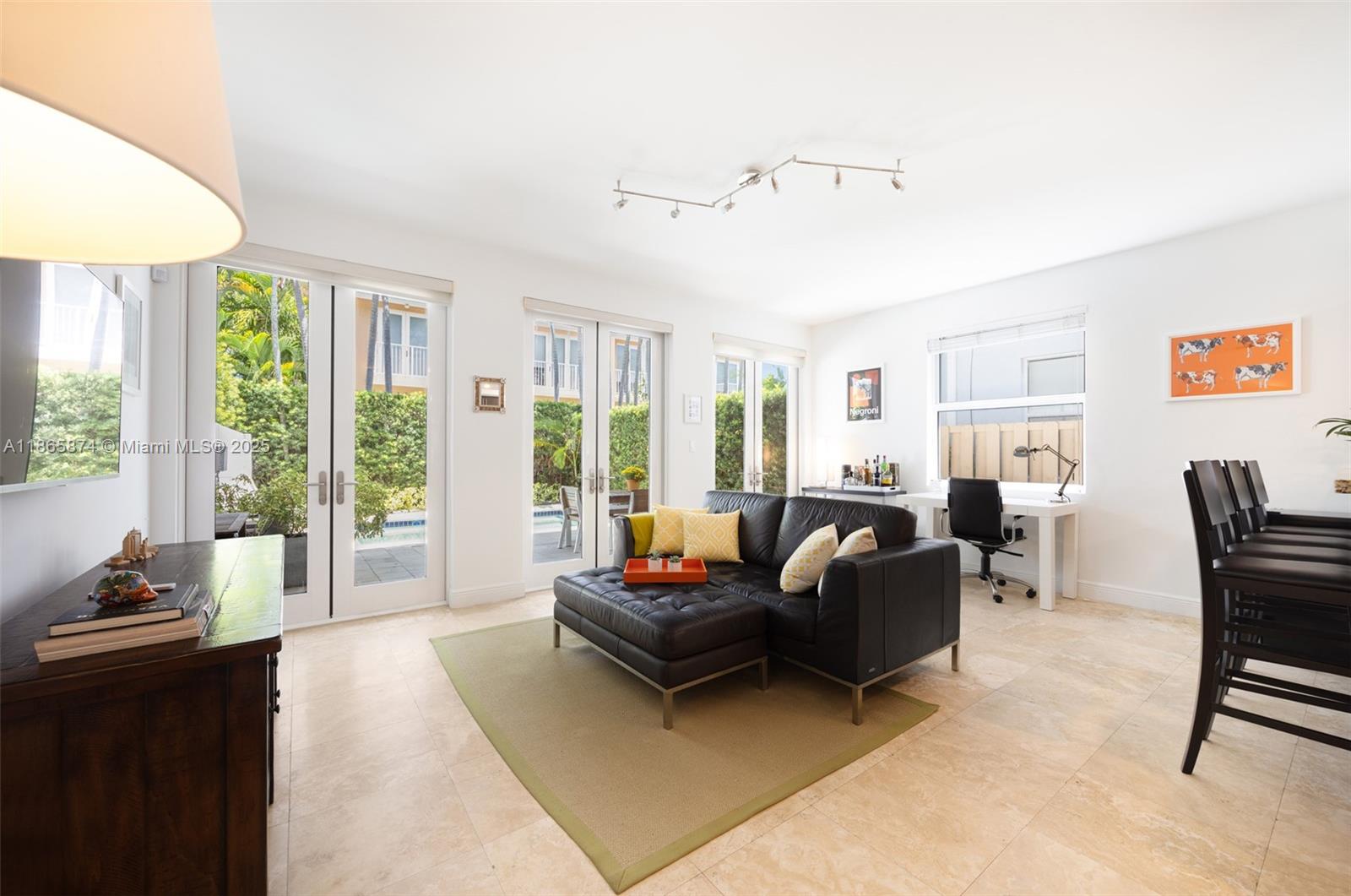 3109 Hibiscus St #3109 Coconut Grove, FL 33133