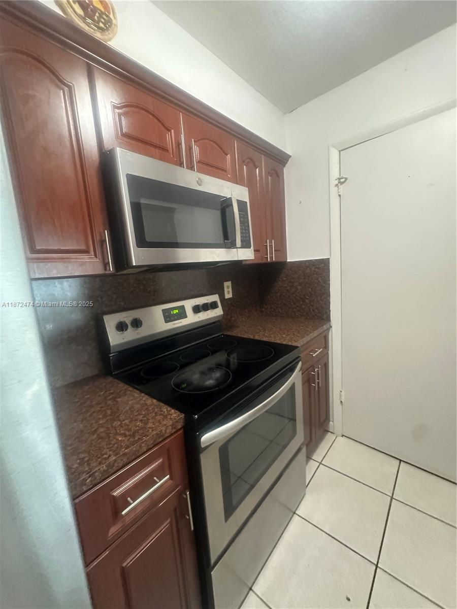 17455 NW 67th Ct #G-17,Hialeah, FL 33015