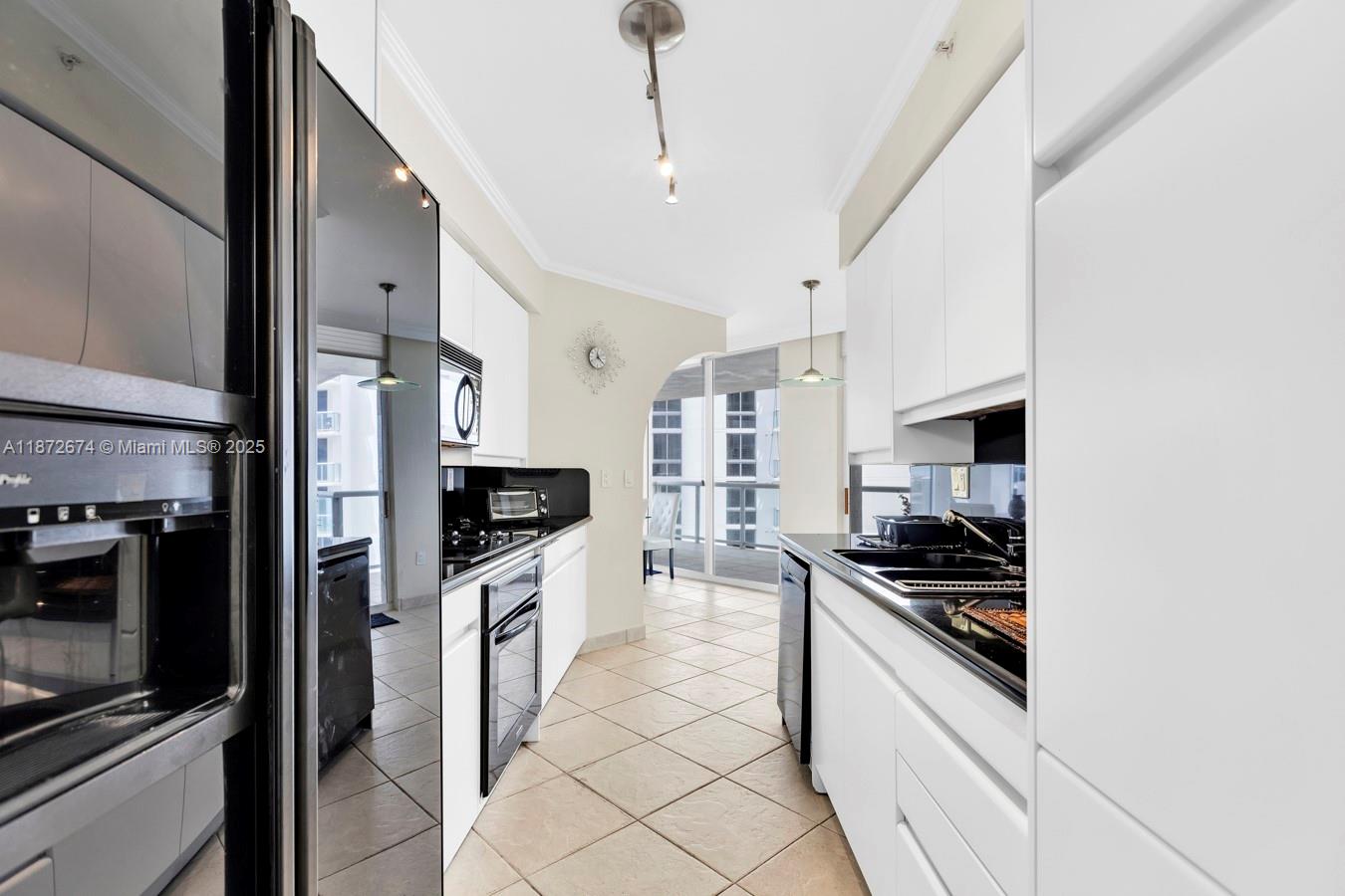 18671 Collins Ave #604,Sunny Isles Beach, FL 33160