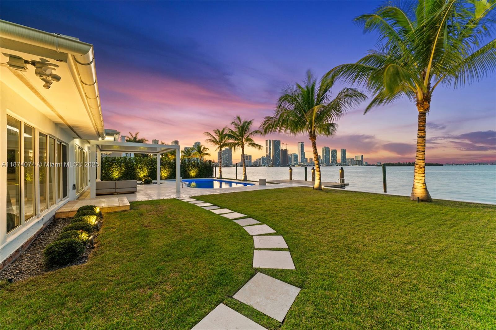 1011 N Venetian Dr Miami, FL 33139 1011 N Venetian Dr Miami, FL 33139