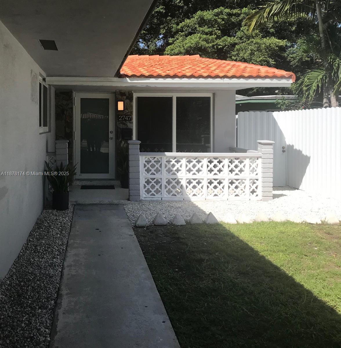 2747 SW 25th Ter #2747