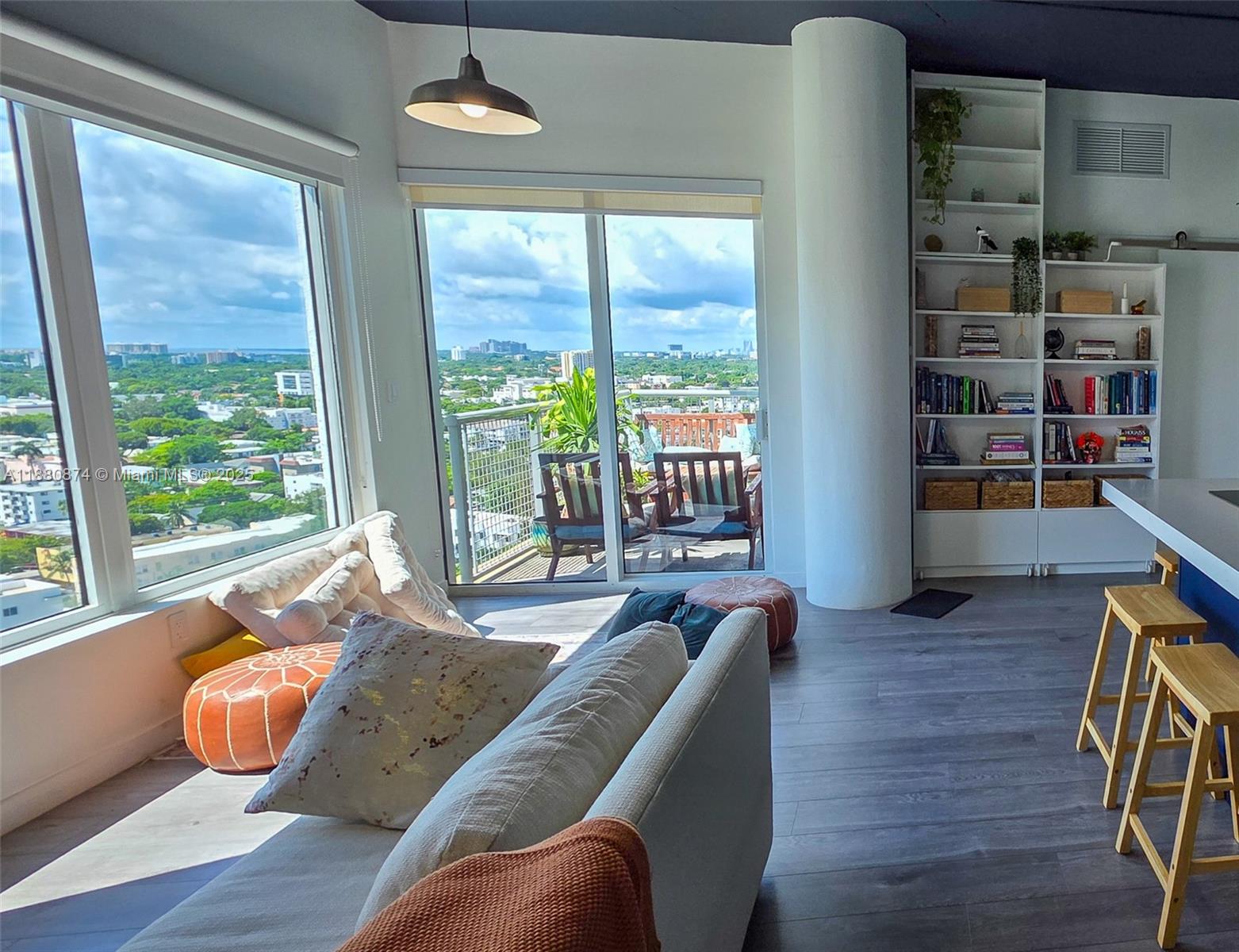image Neo Condo10