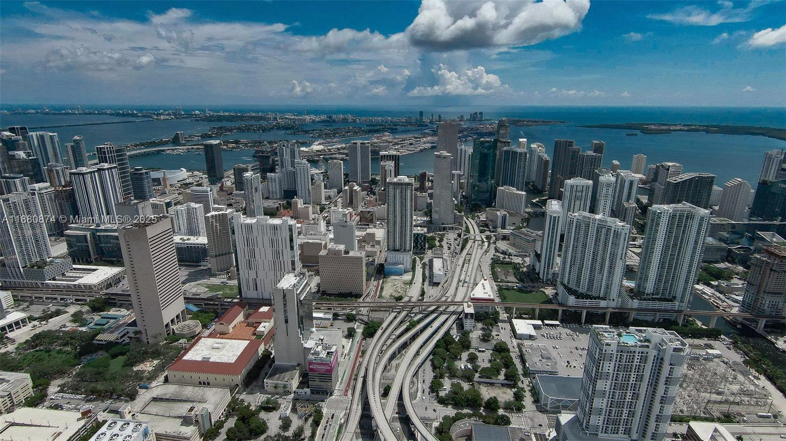 image Neo Condo40