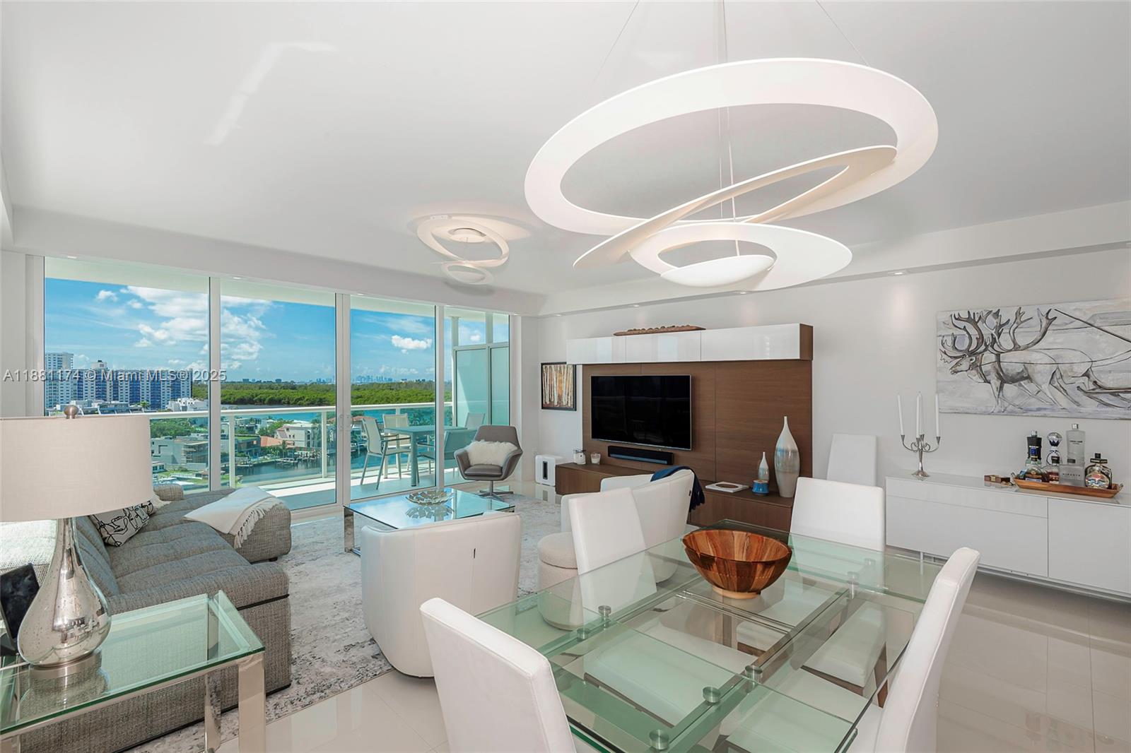 400 Sunny Isles Blvd #1122 CORNER UNIT