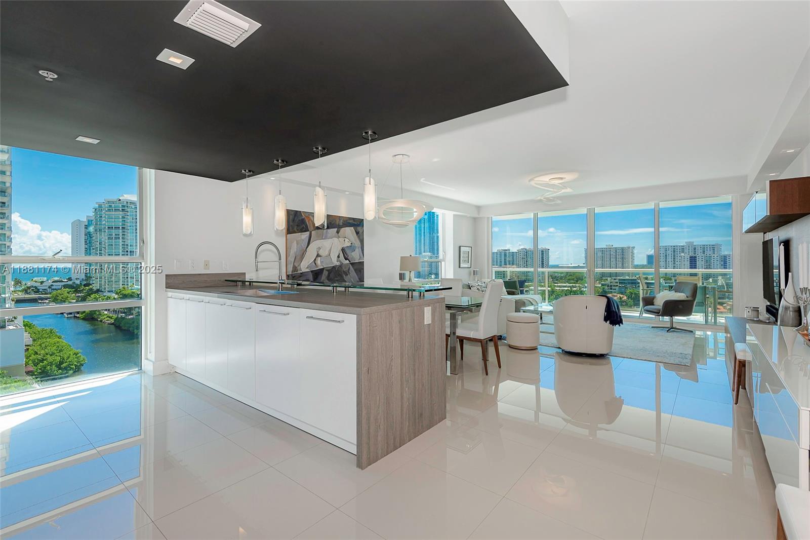 image 400 Sunny Isles Condo10