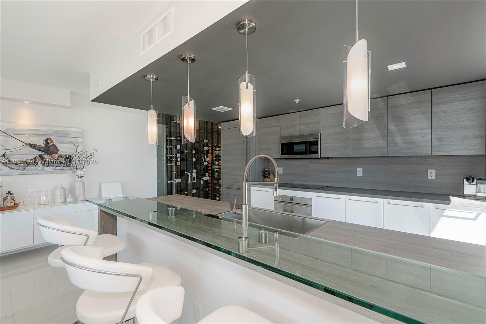 image 400 Sunny Isles Condo13