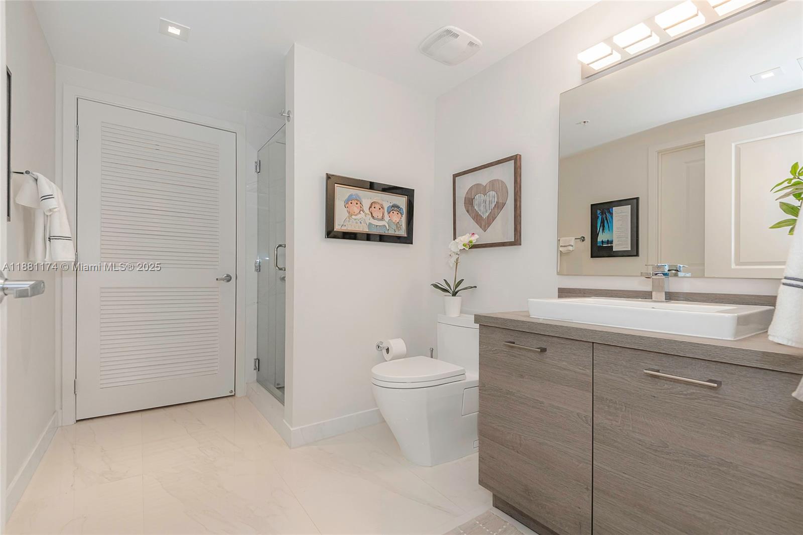 image 400 Sunny Isles Condo20