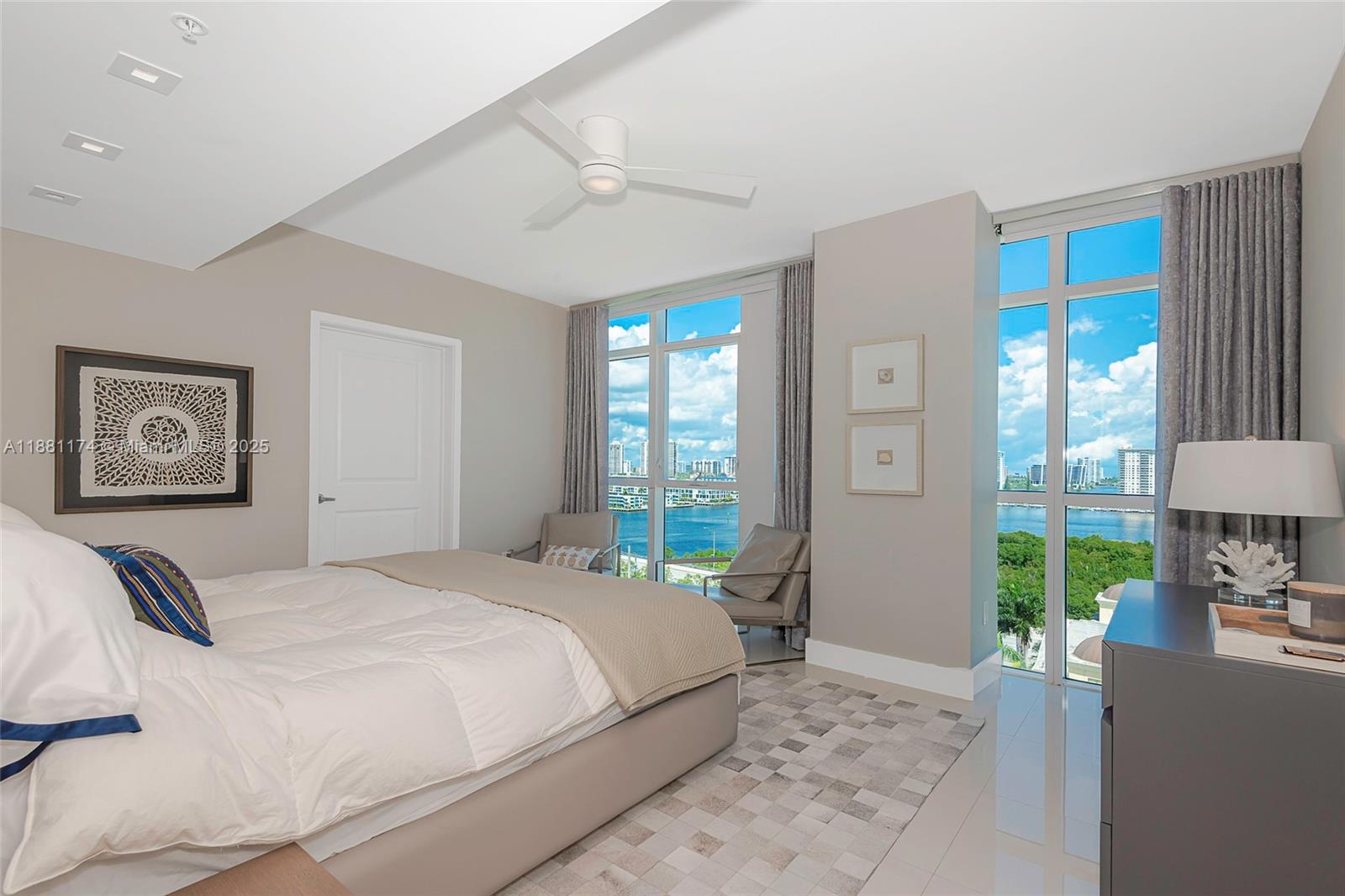 image 400 Sunny Isles Condo26