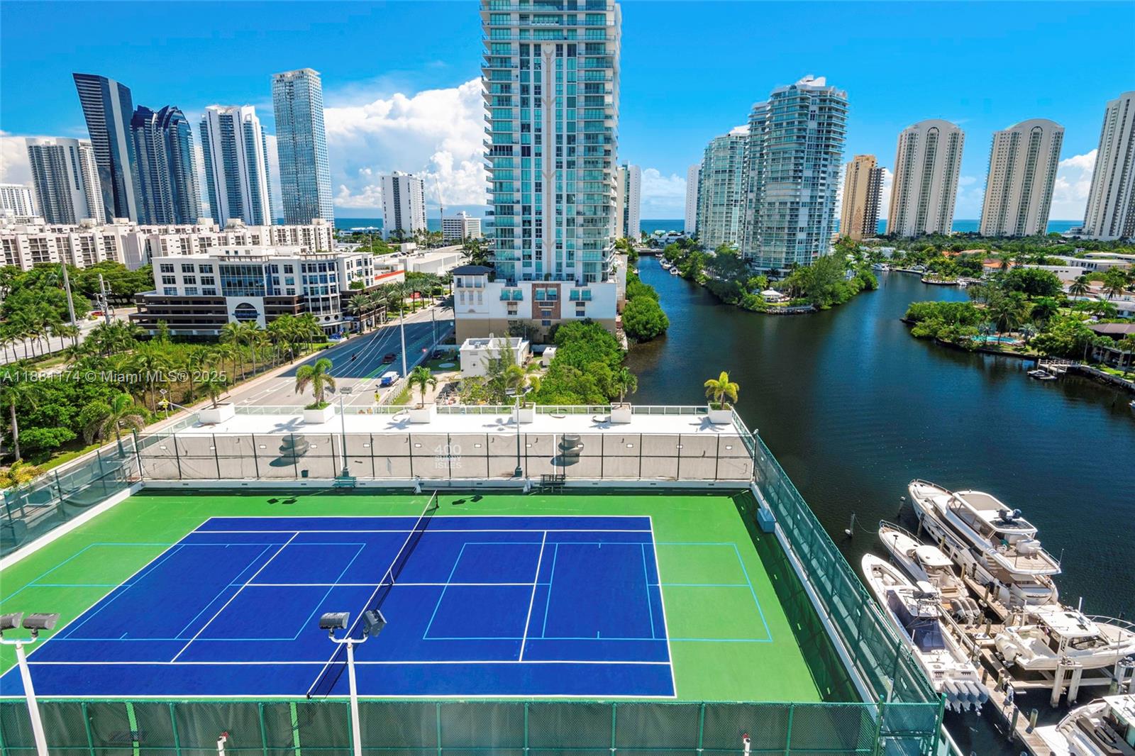 image 400 Sunny Isles Condo32