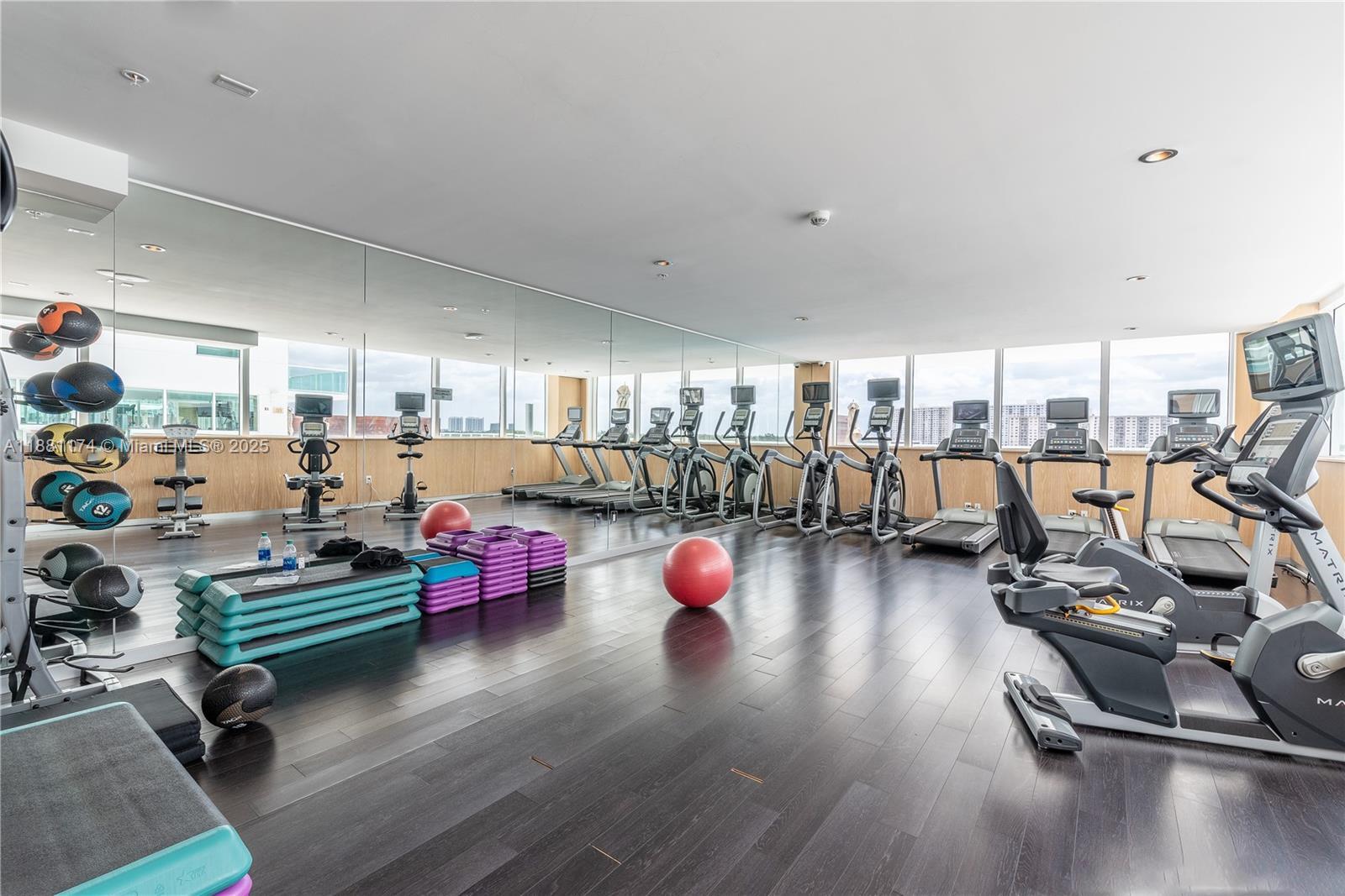 image 400 Sunny Isles Condo45