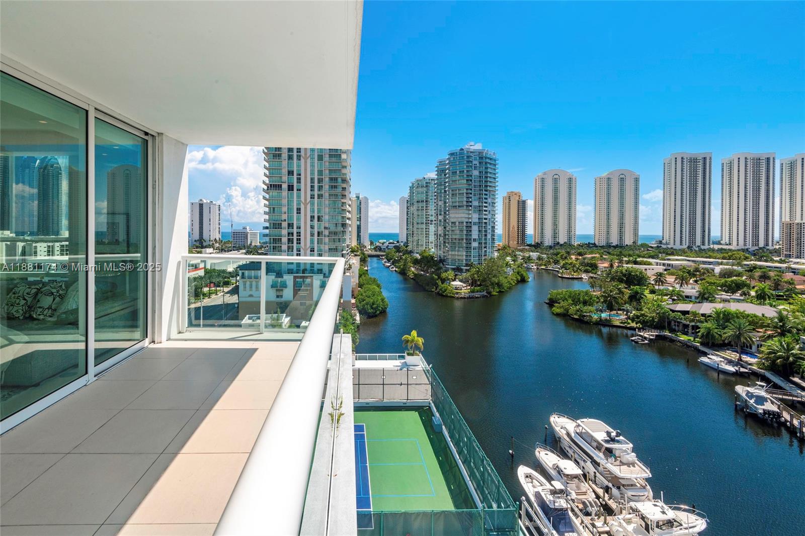 image 400 Sunny Isles Condo4