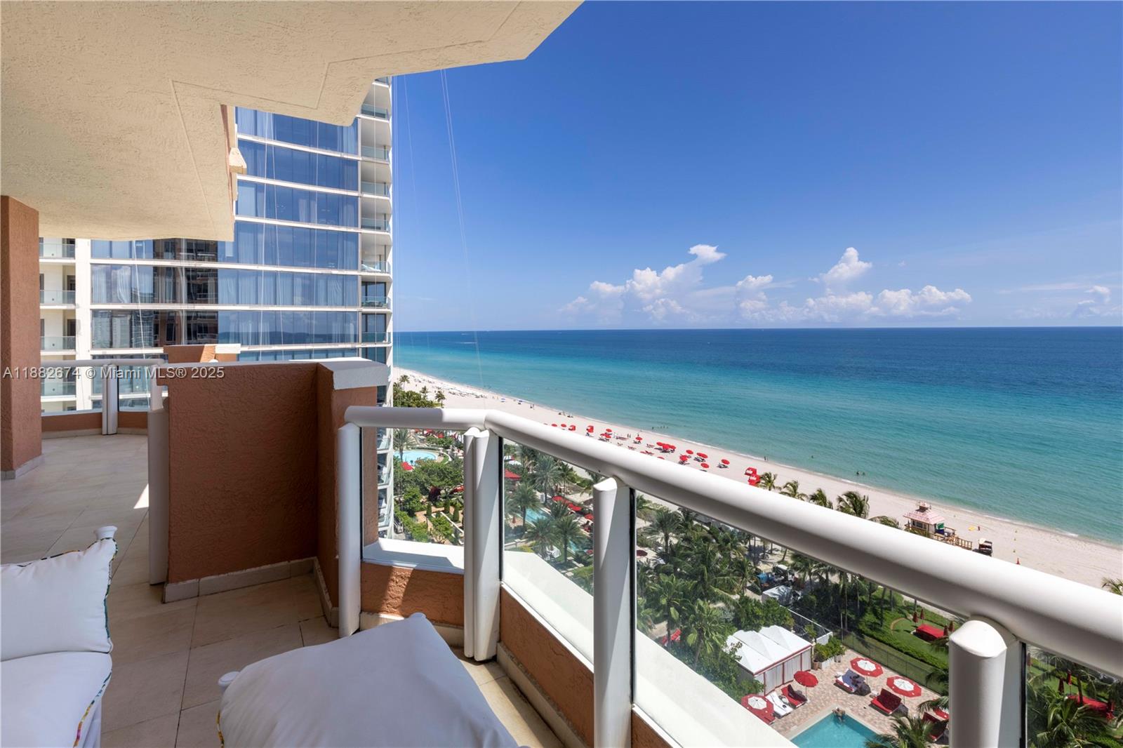 image Acqualina Ocean Residence14