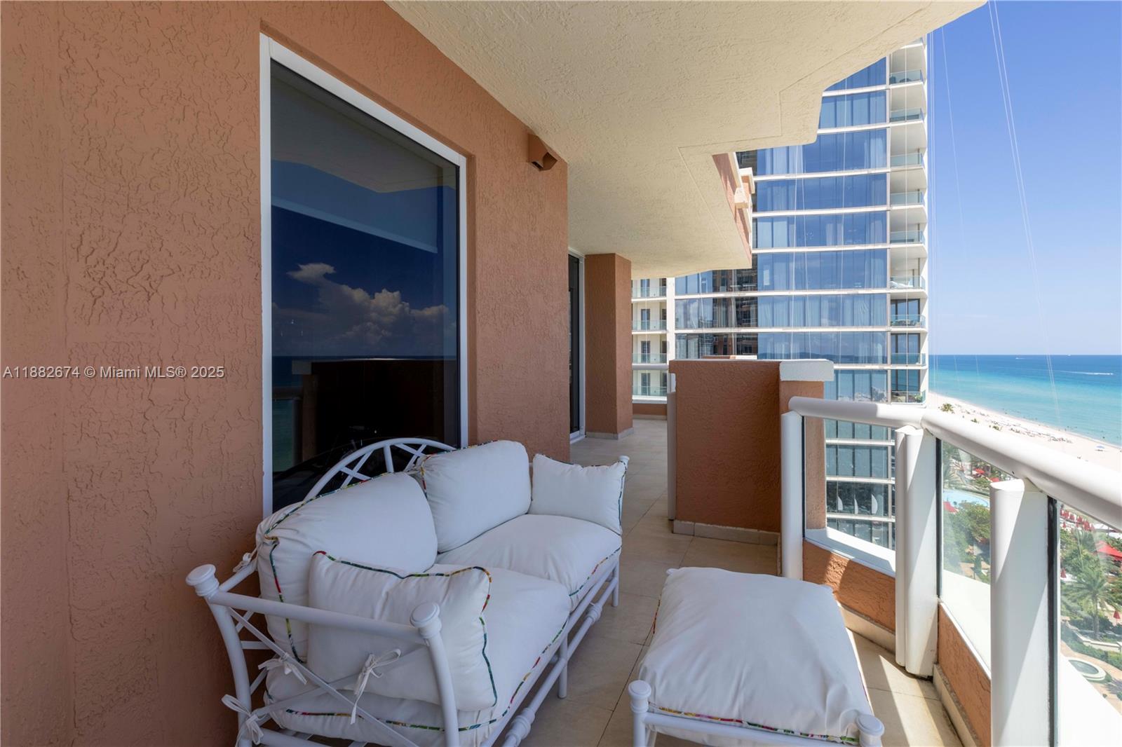 image Acqualina Ocean Residence15