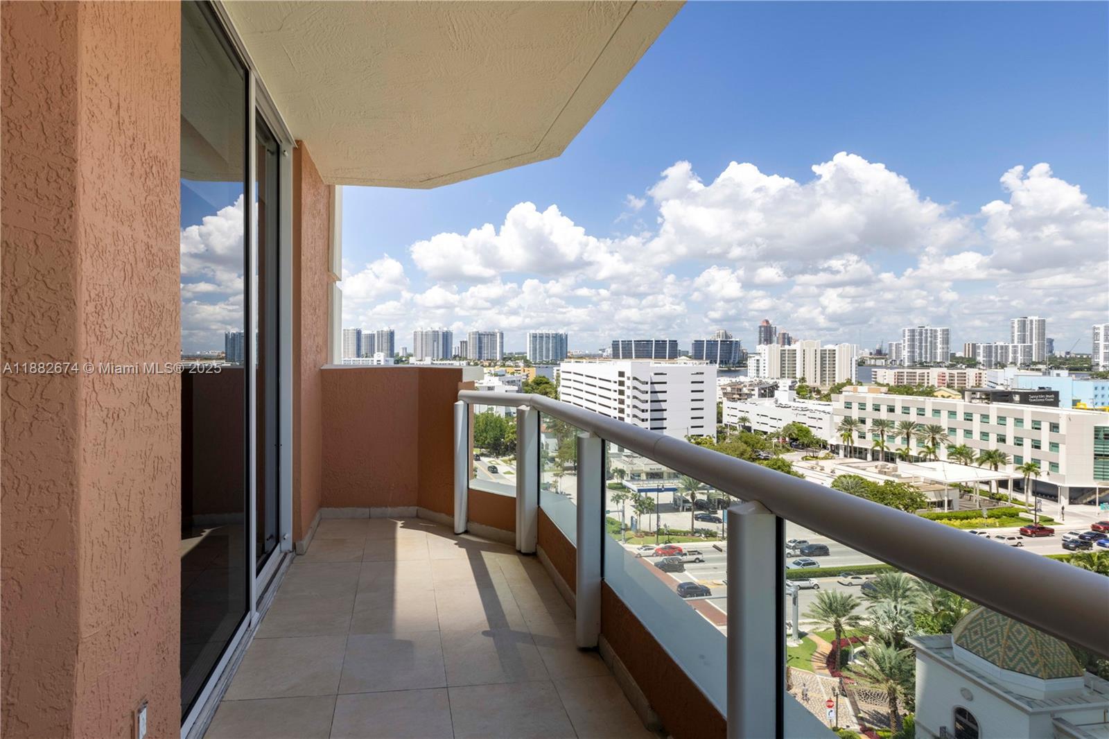 image Acqualina Ocean Residence17
