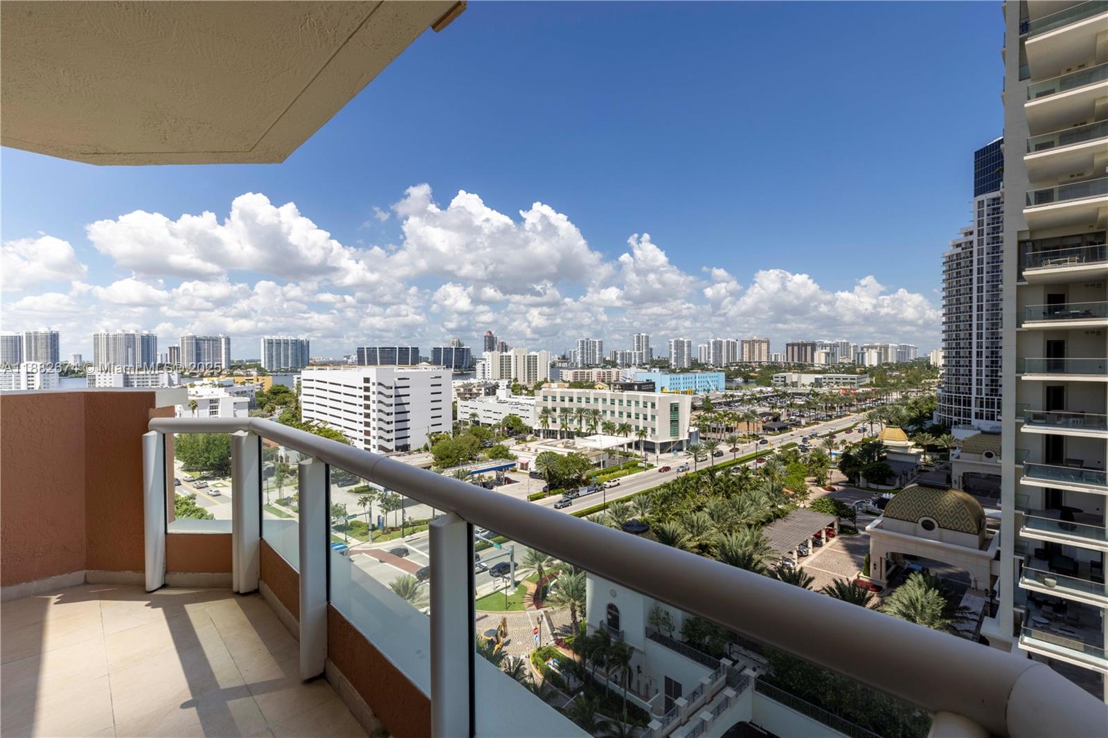 image Acqualina Ocean Residence18