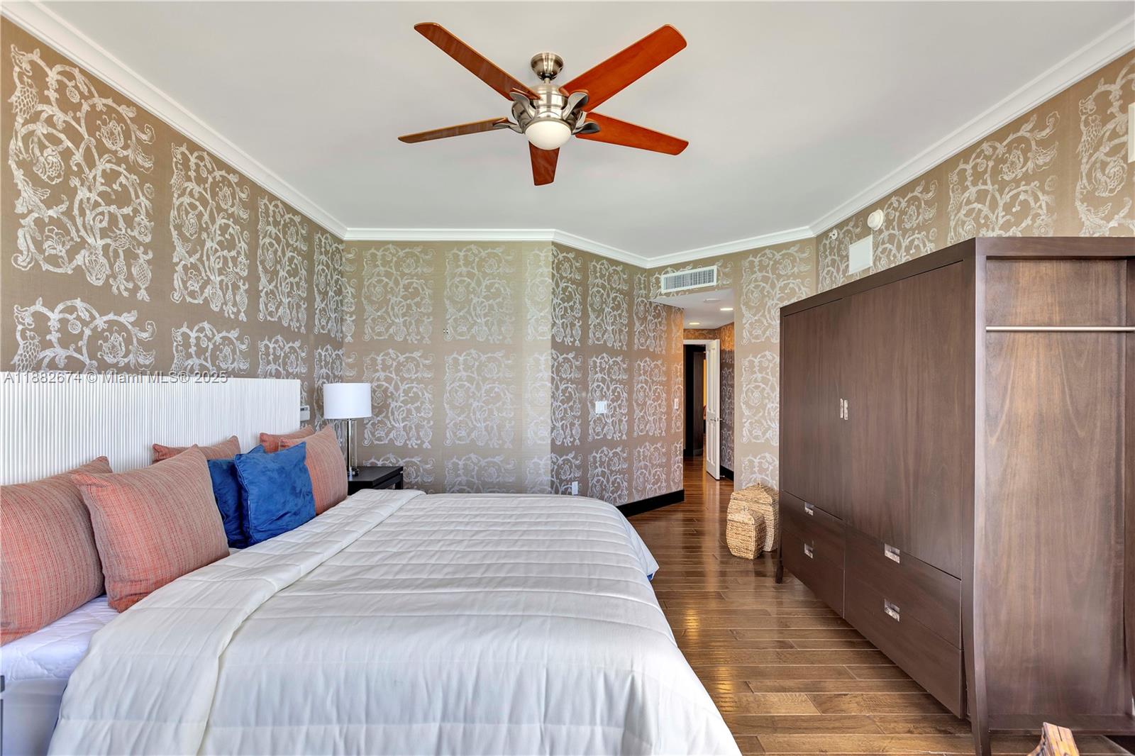 image Acqualina Ocean Residence26