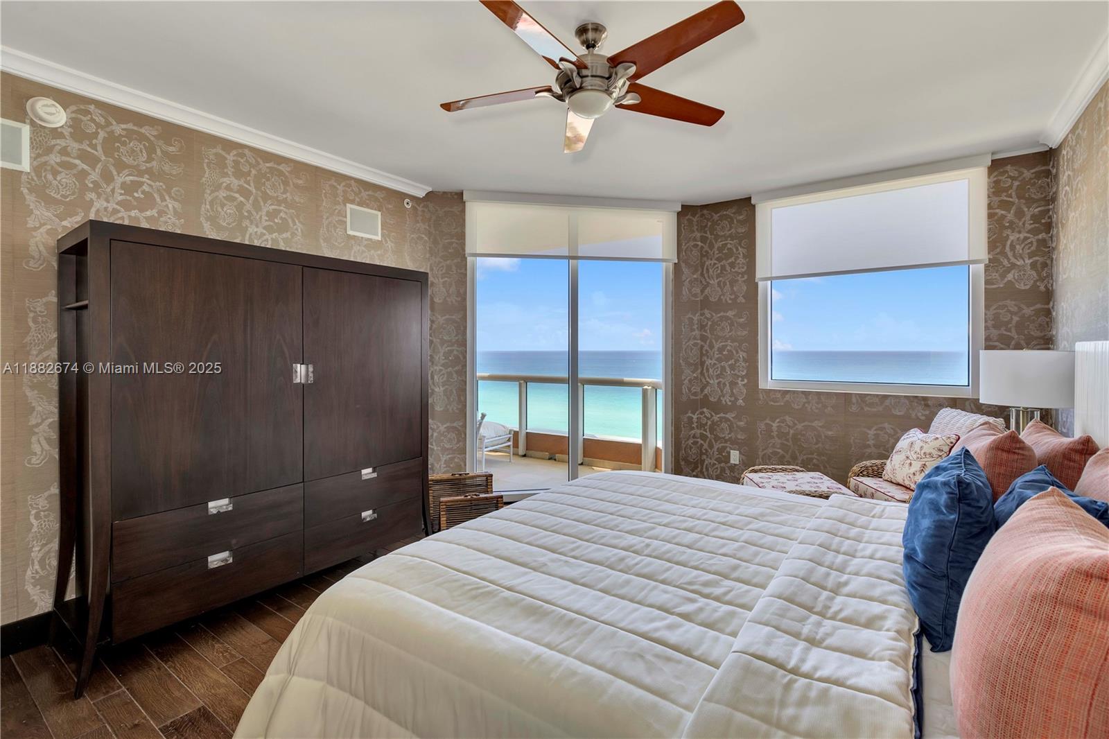 image Acqualina Ocean Residence27
