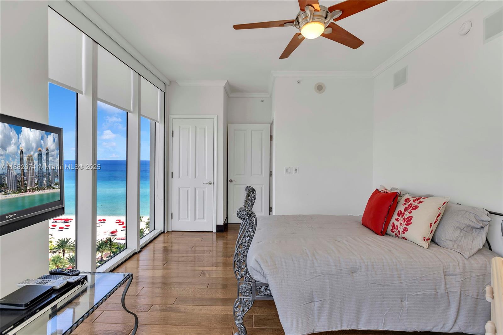 image Acqualina Ocean Residence36