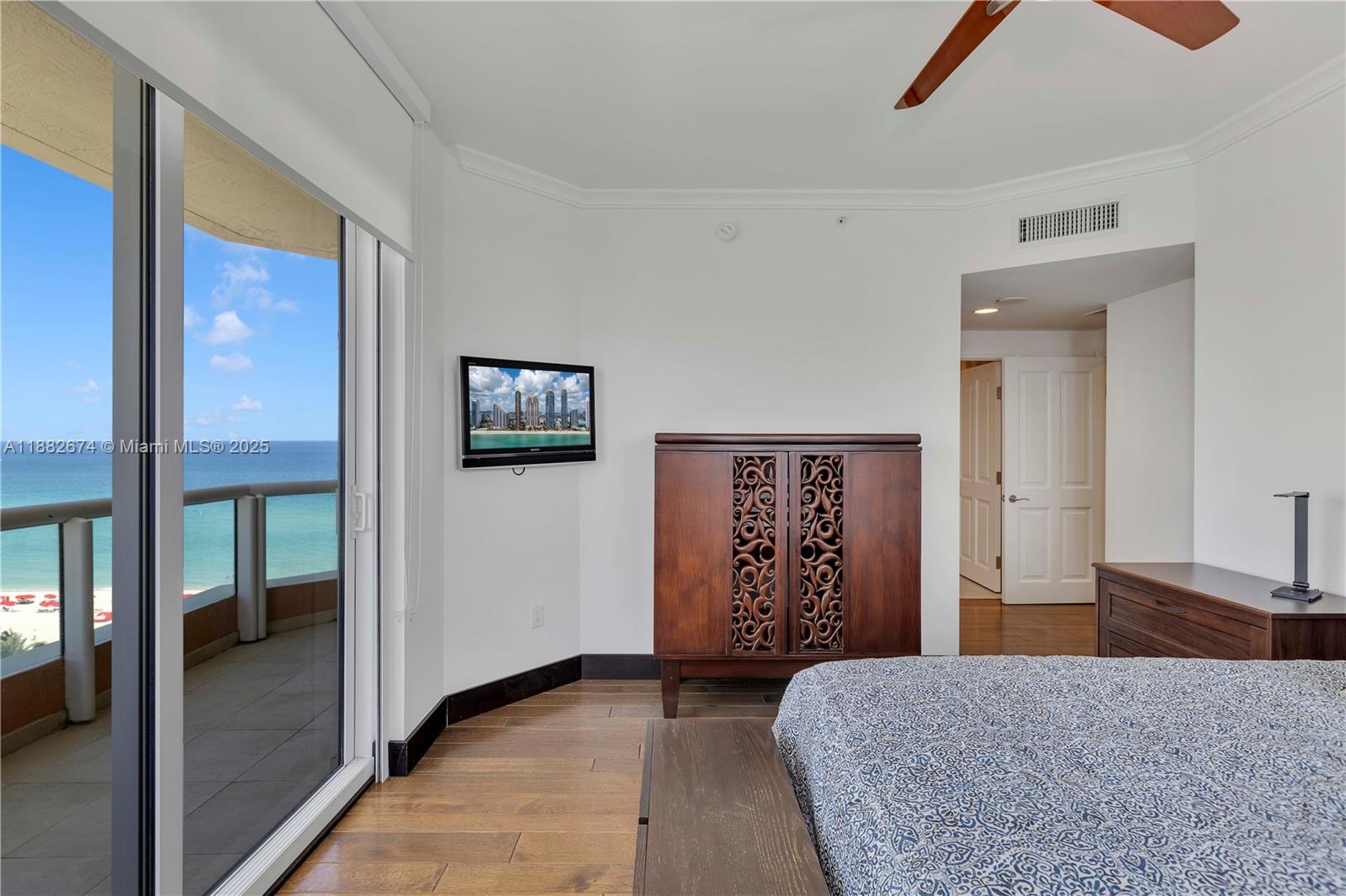 image Acqualina Ocean Residence47