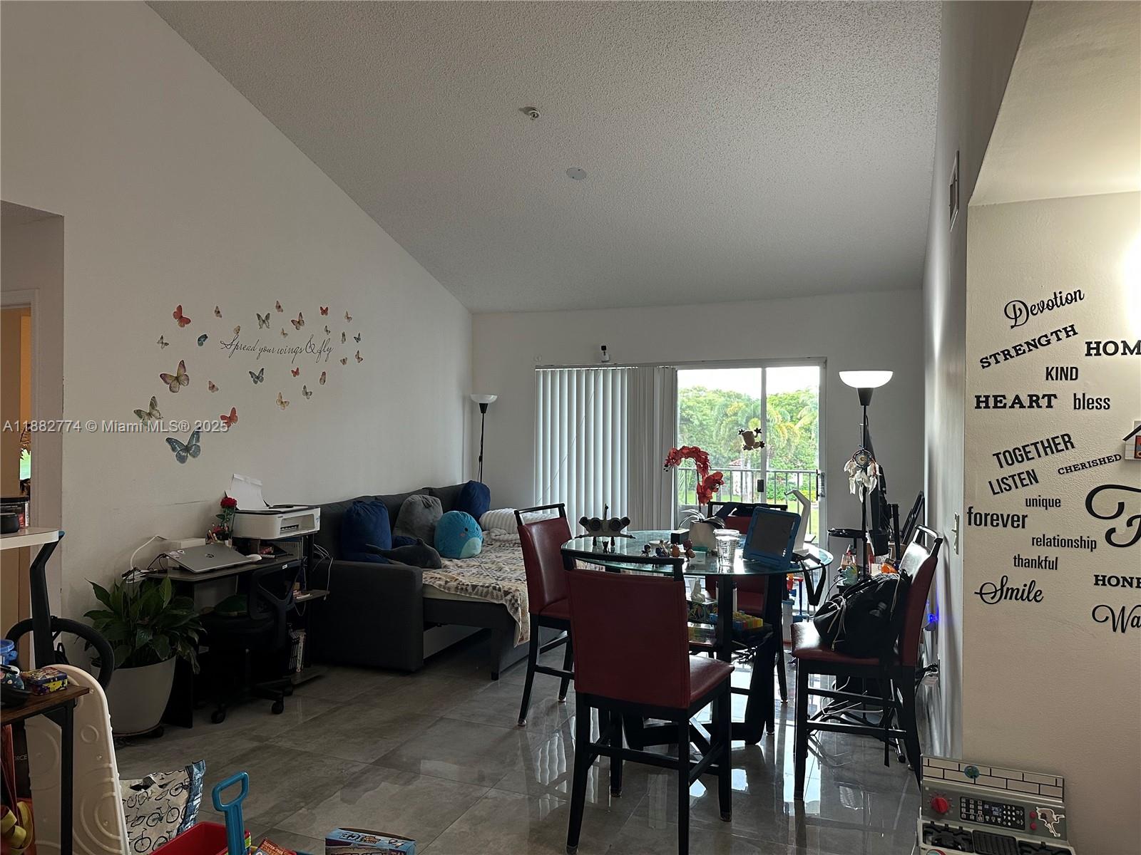 12124 Saint Andrews Pl #304
