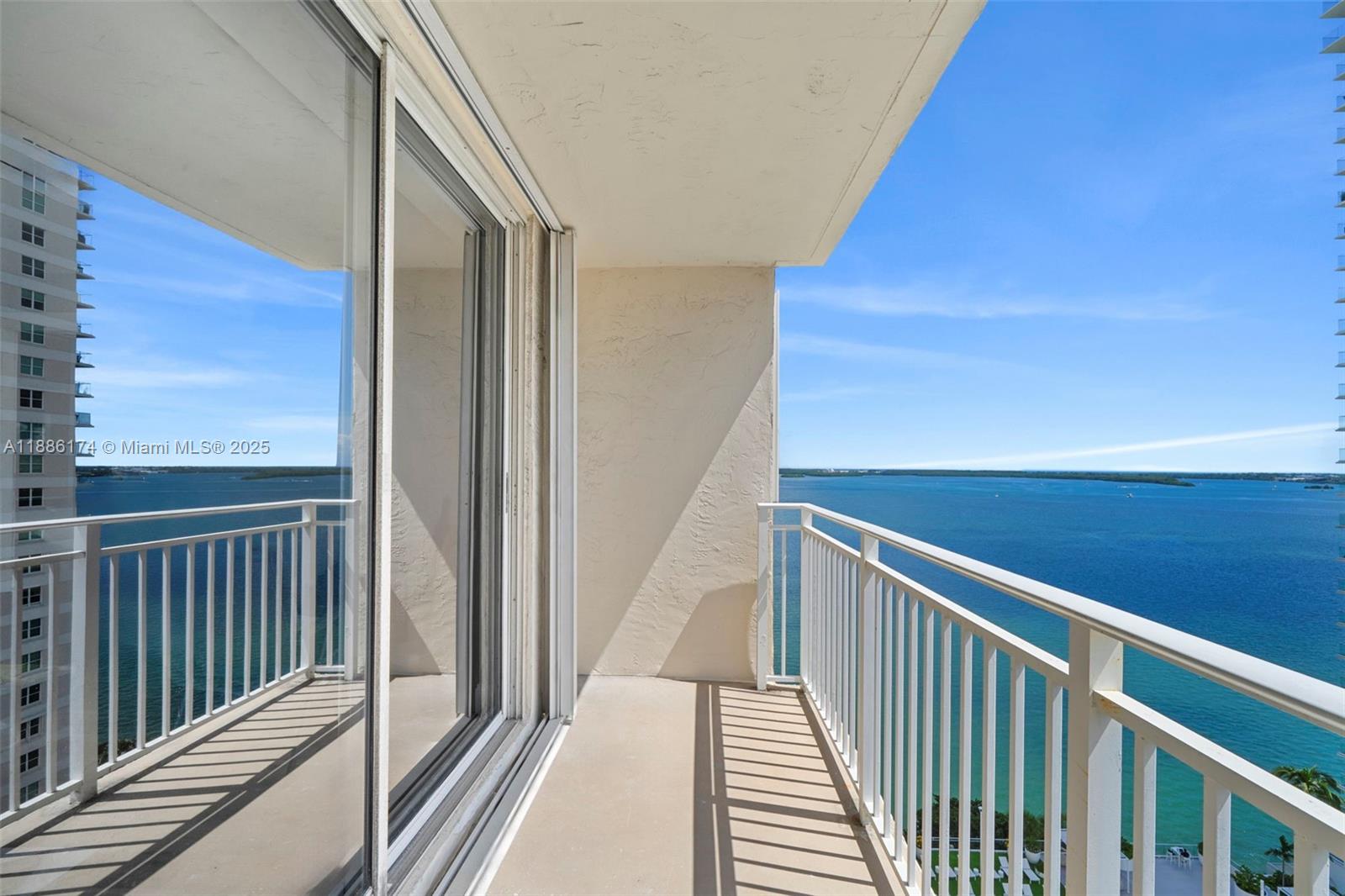 image Isola Condo9