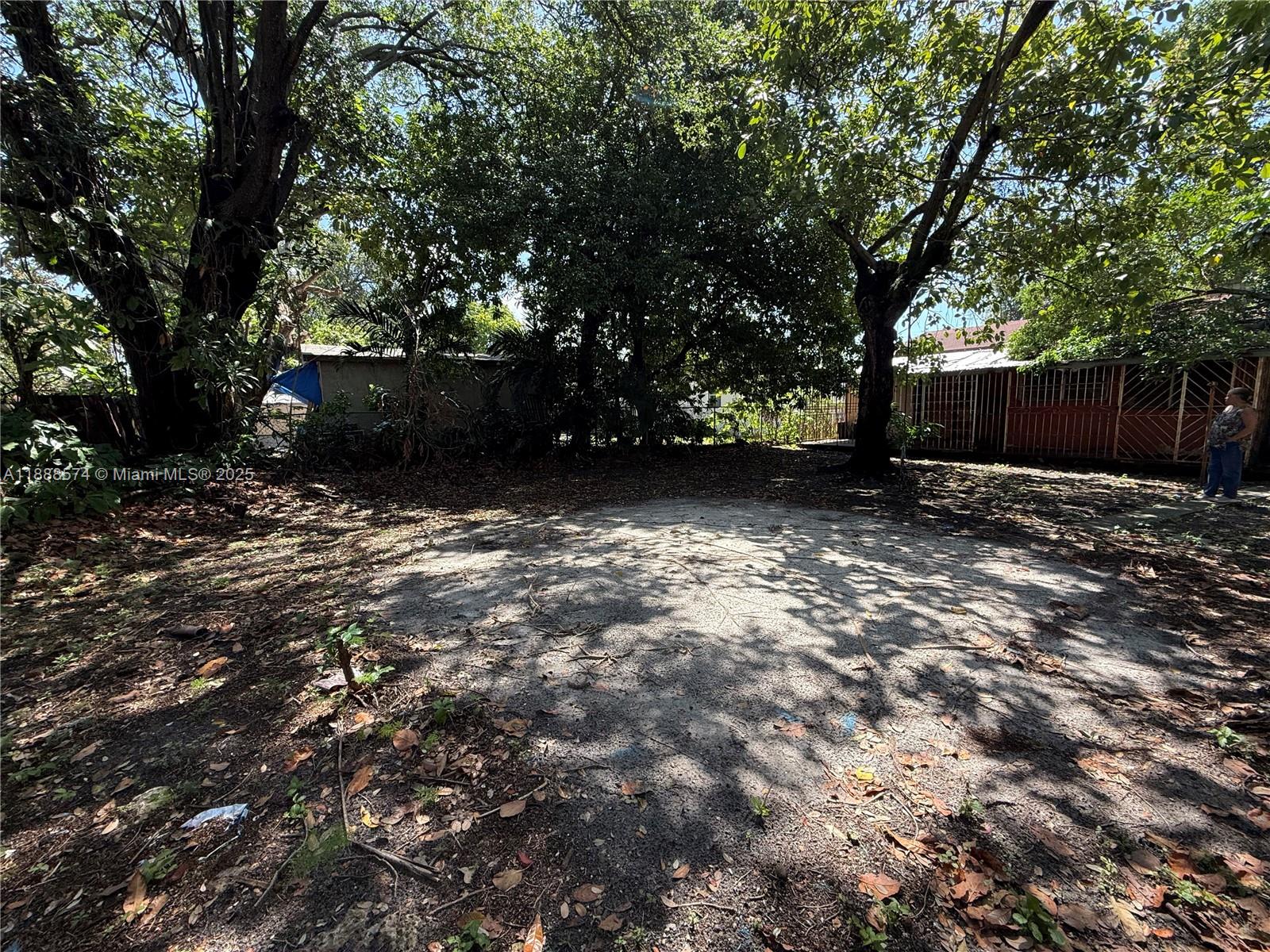 1239 NW 31st St