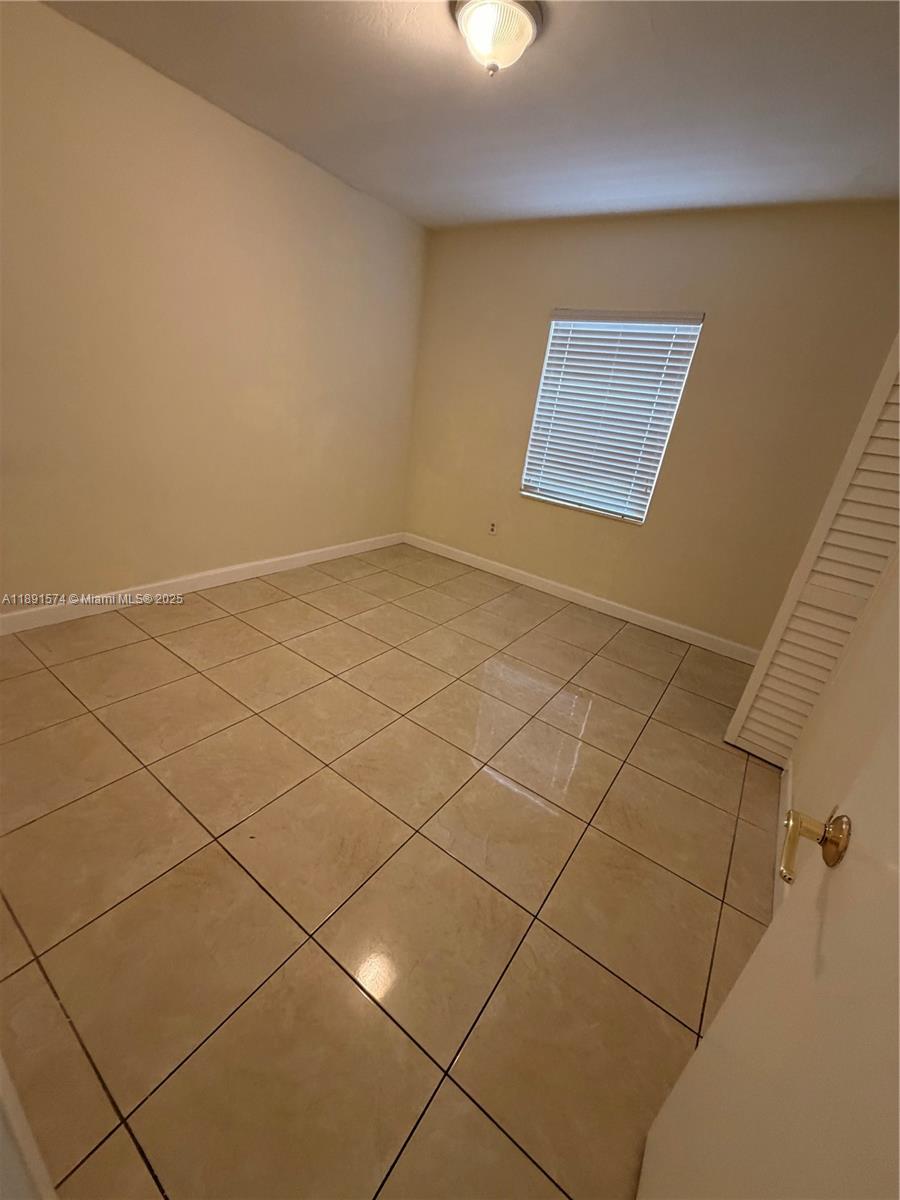 255 SW 60th Ave Miami, FL 33144