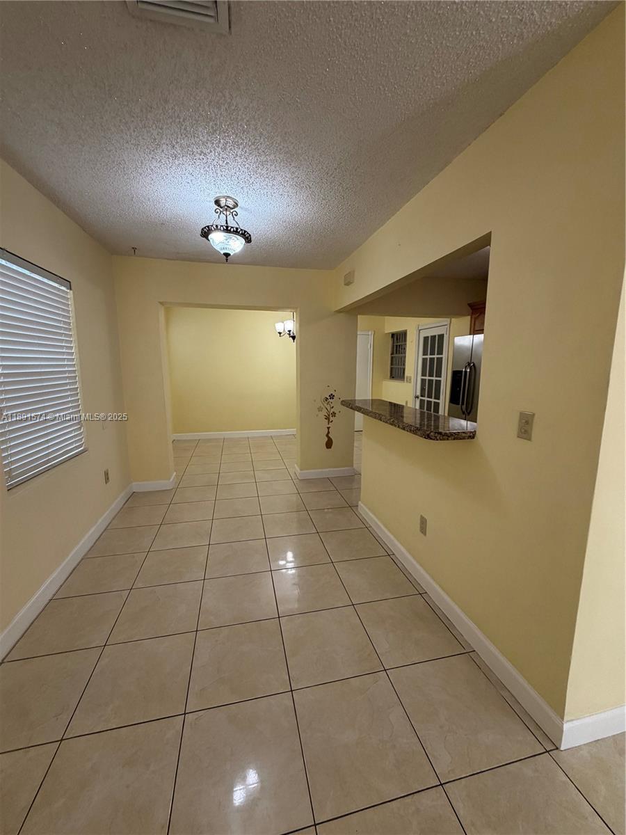 255 SW 60th Ave Miami, FL 33144