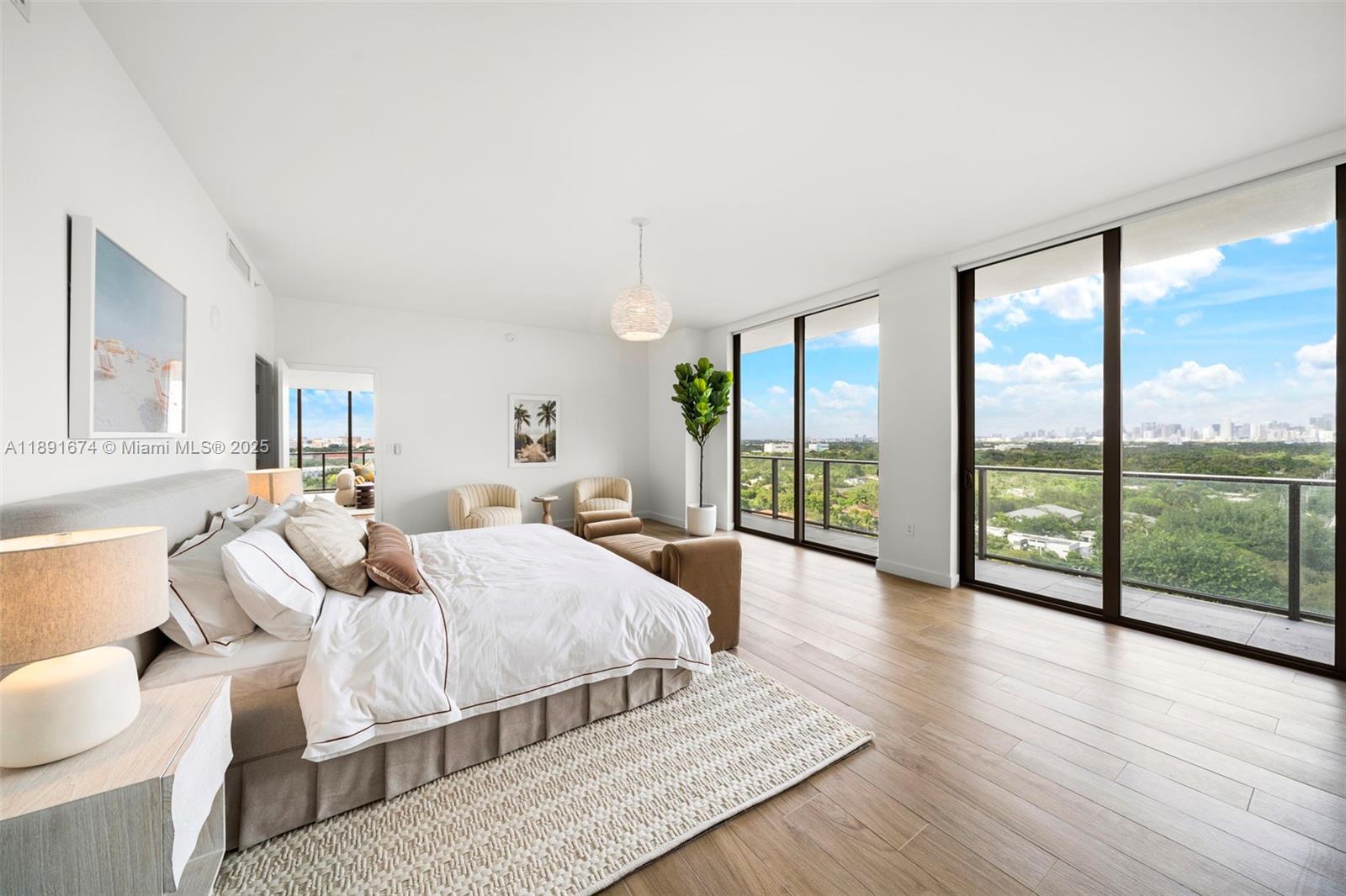 2678 Tigertail Ave #1101 Coconut Grove, FL 33133