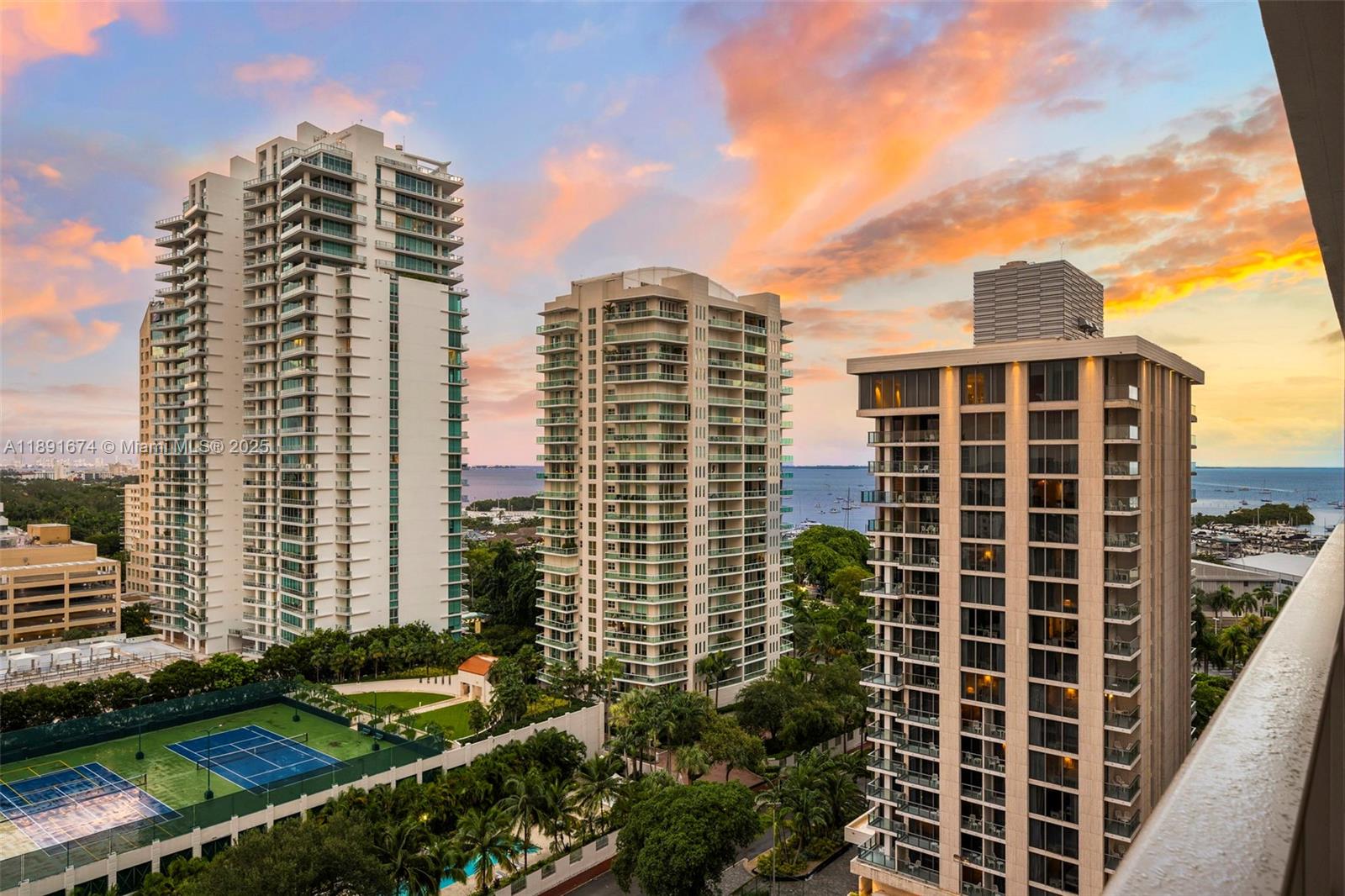 2678 Tigertail Ave #1101 Coconut Grove, FL 33133