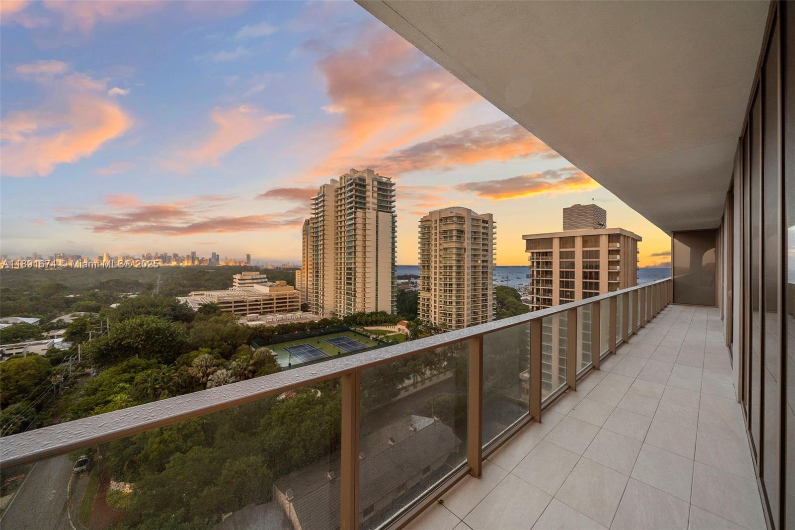 2678 Tigertail Ave #1101 Coconut Grove, FL 33133