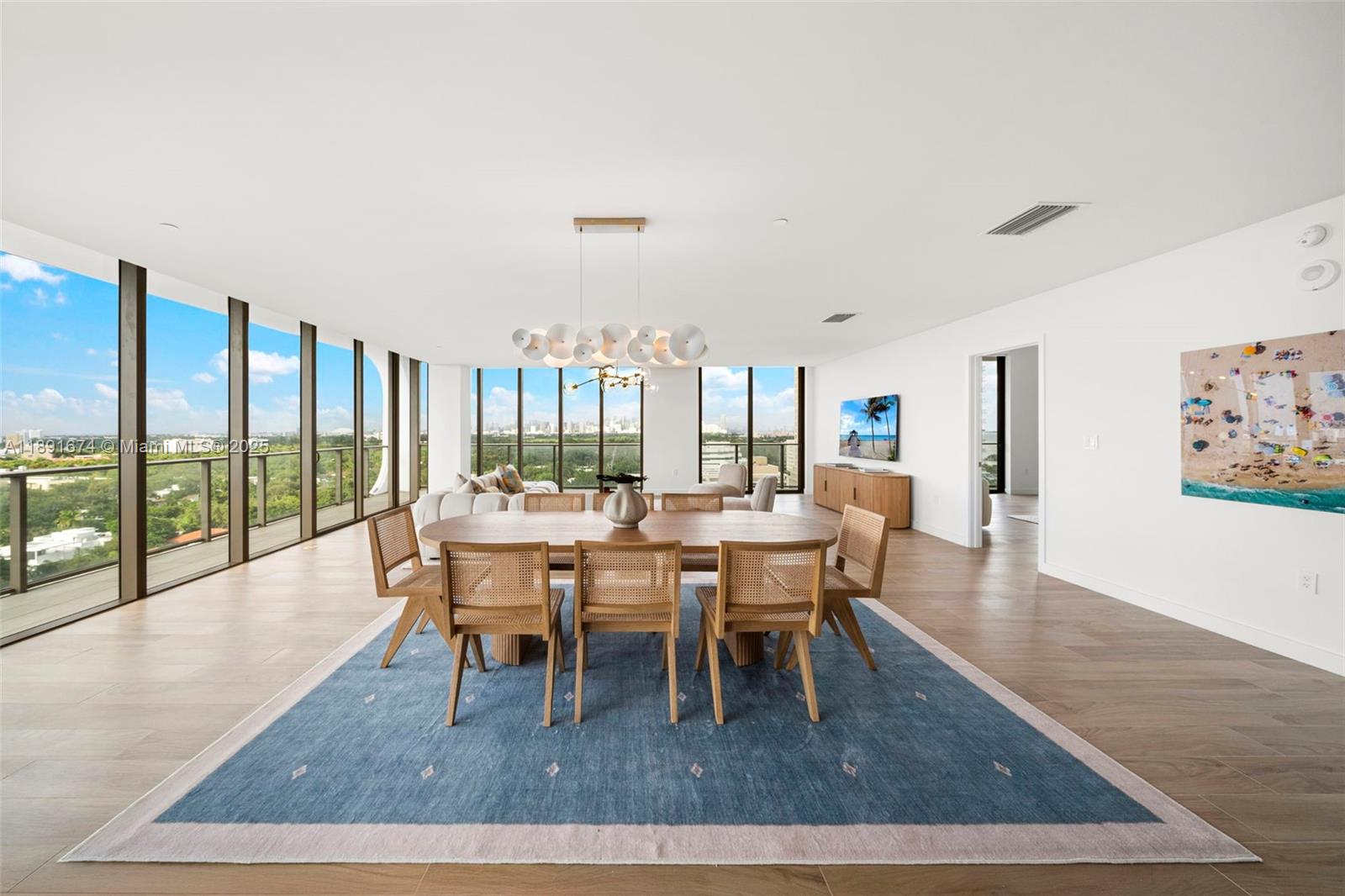 2678 Tigertail Ave #1101 Coconut Grove, FL 33133