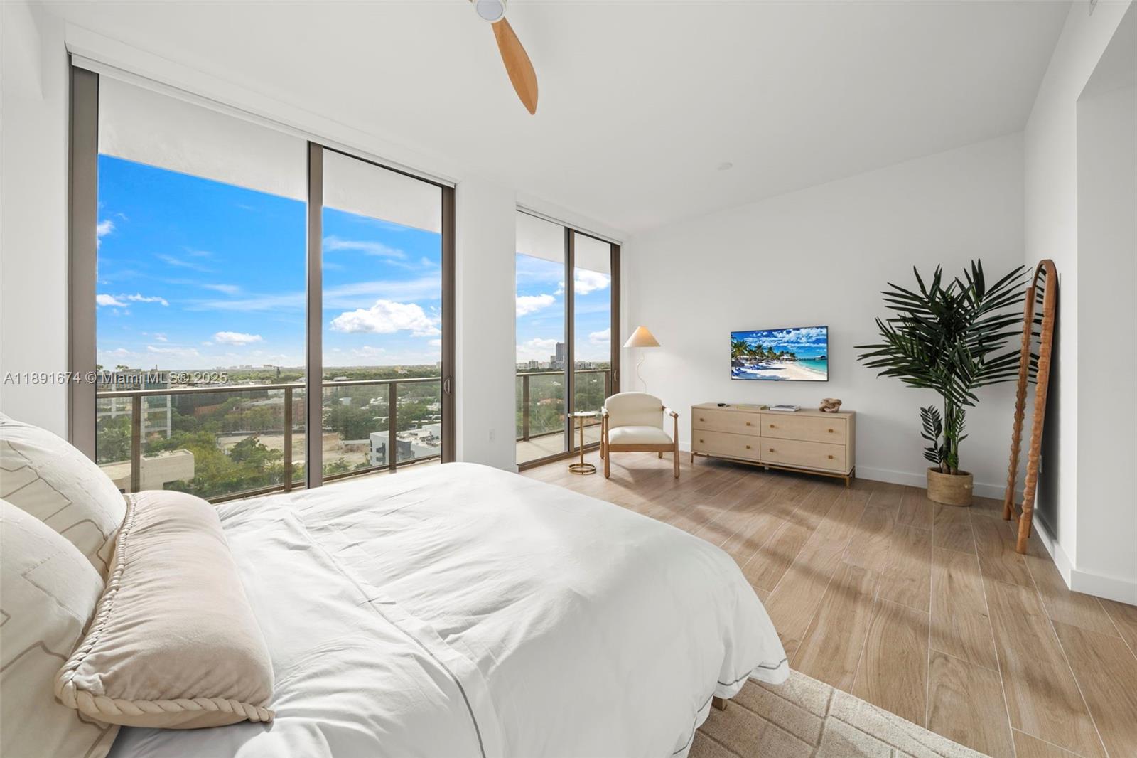 2678 Tigertail Ave #1101 Coconut Grove, FL 33133