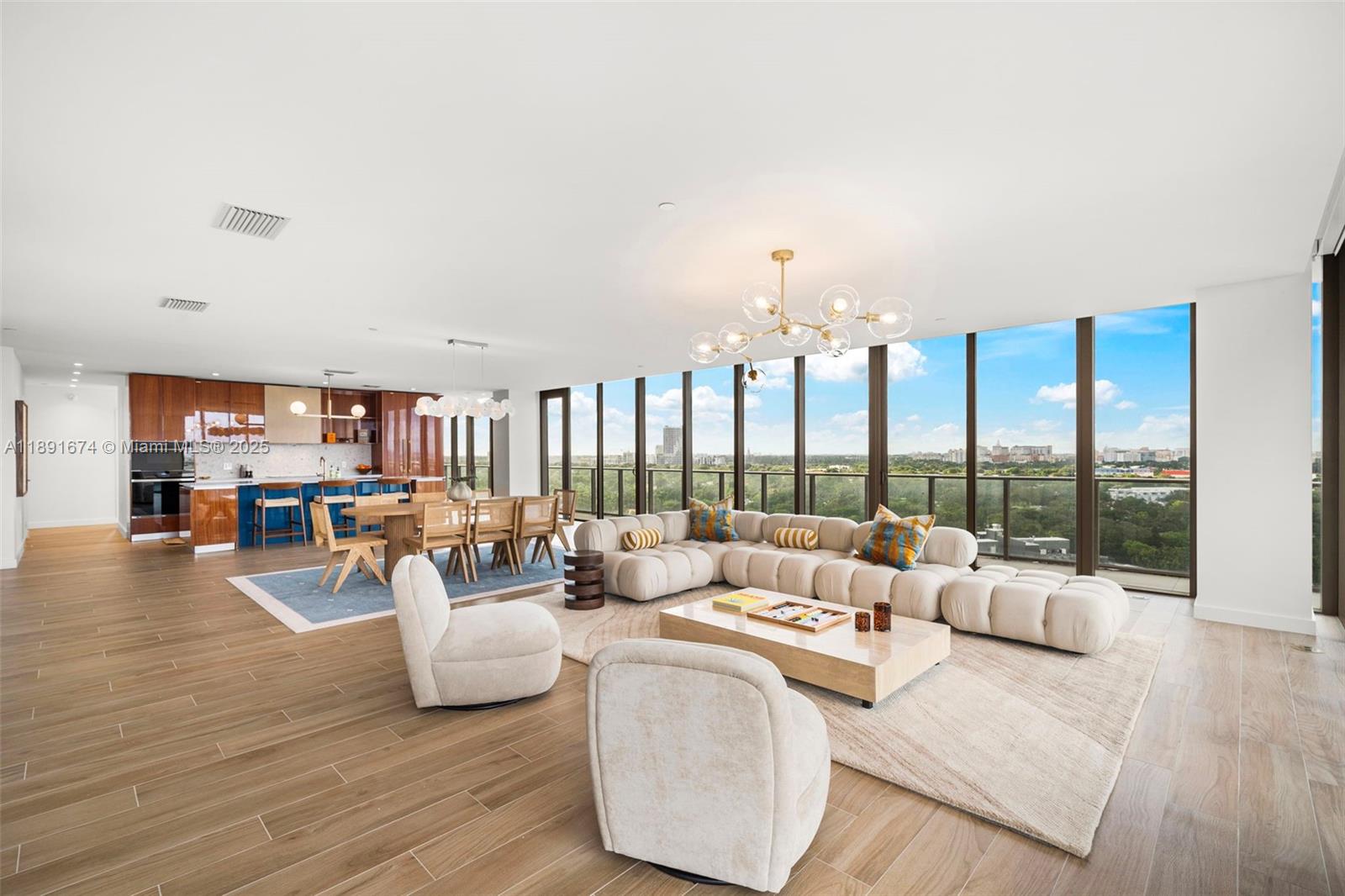 2678 Tigertail Ave #1101 Coconut Grove, FL 33133