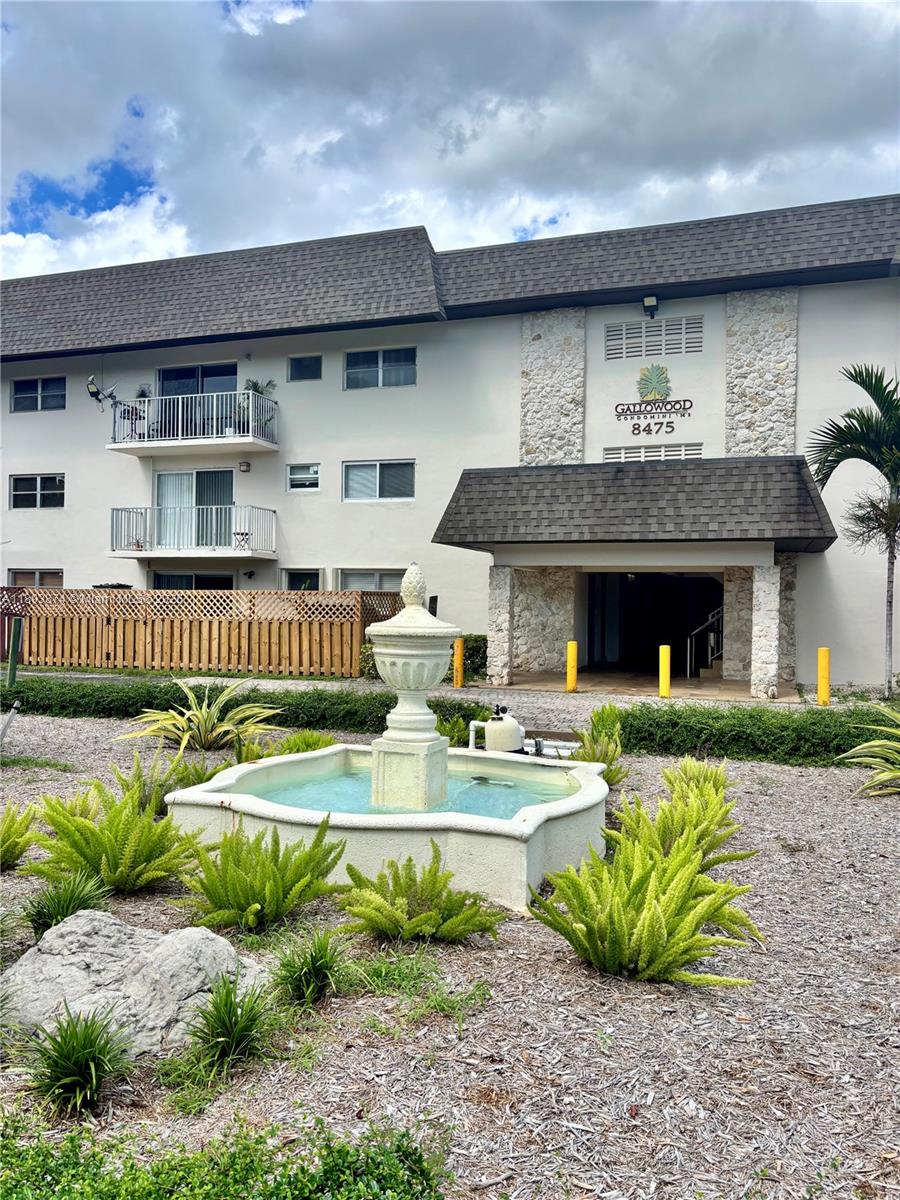 8475 SW 94th St #211E