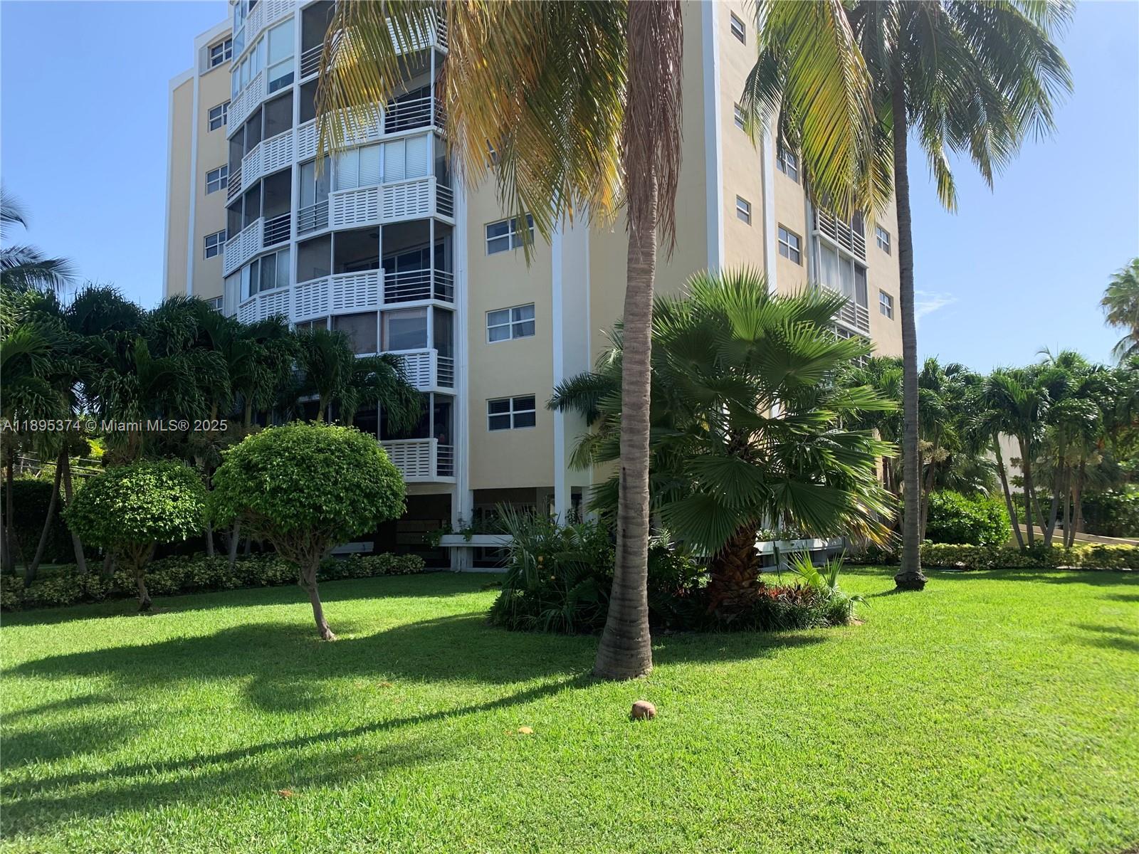 555 Crandon Blvd #53