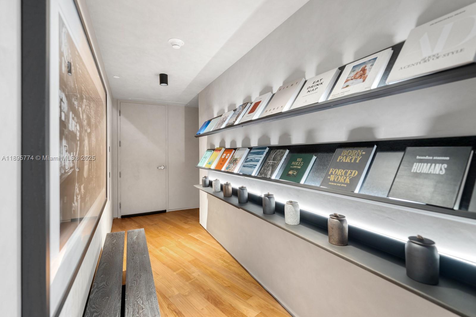 image Monad Terrace24